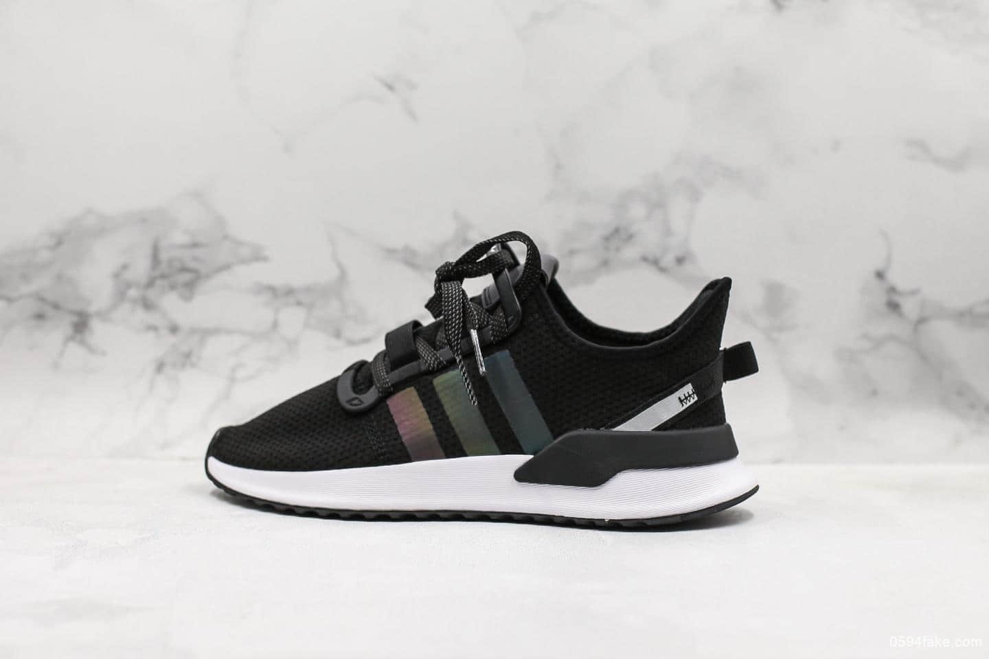 阿迪达斯Adidas Yeezy Runing III小椰子三代黑白公司级带半码弹力鞋跟带搭载EVA中底脚感澎湃 (ID:11192) - 图片1
