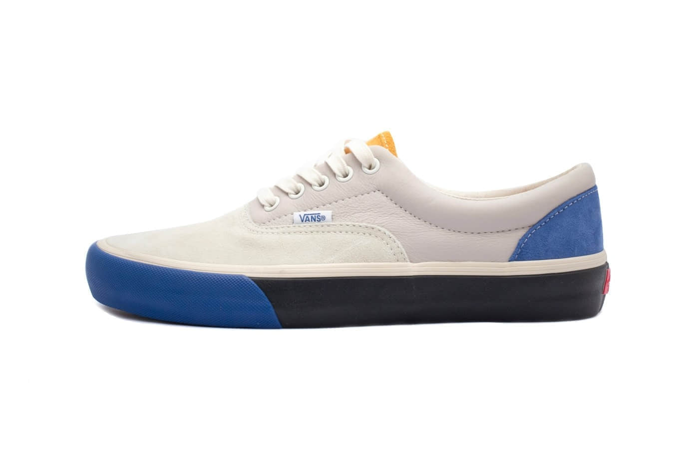 想把两款配色都all in!Vans Era新品将于8月31日发售!