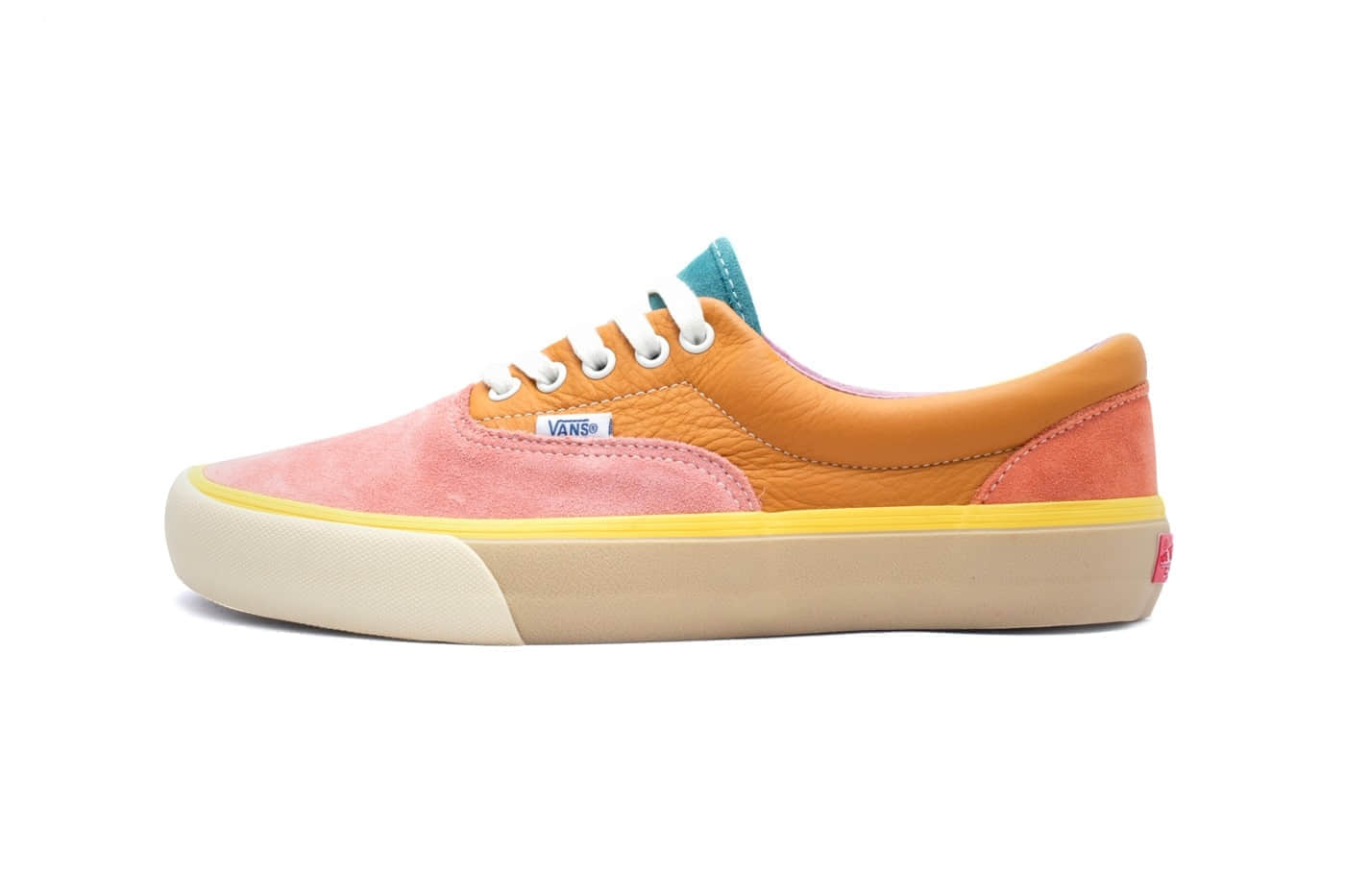 想把两款配色都all in!Vans Era新品将于8月31日发售!