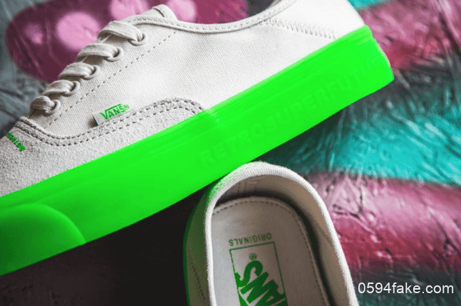 配色超亮眼！Retrosuperfuture x Vans Vault OG Style 43 XL即将发售！ (ID:12270) - 图片1