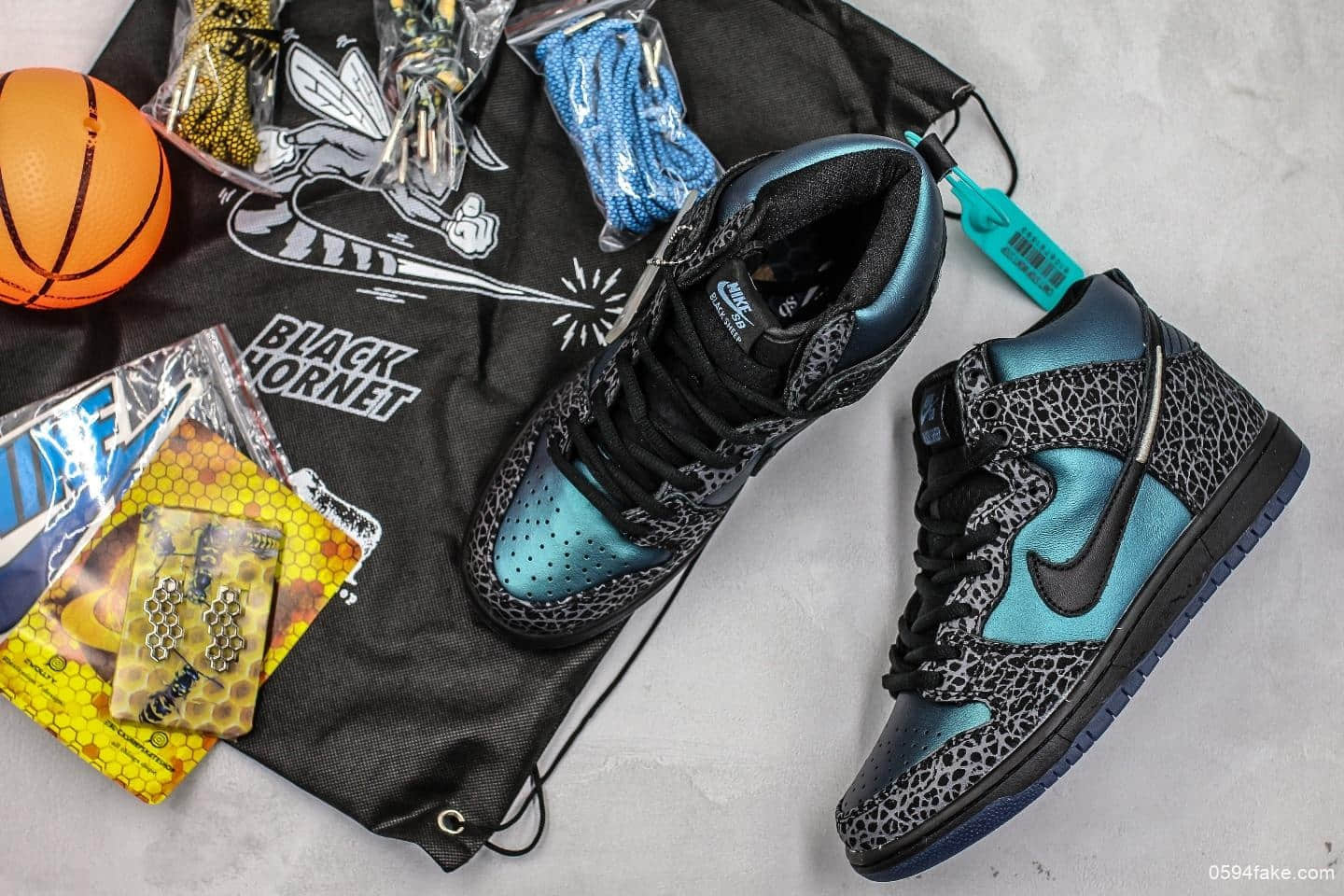 耐克Nike SB Dunk High Black Sheep纯原版本全明星黑黄蜂变色龙材质原盒配套包装原档案开发 货号:BQ6827-001
