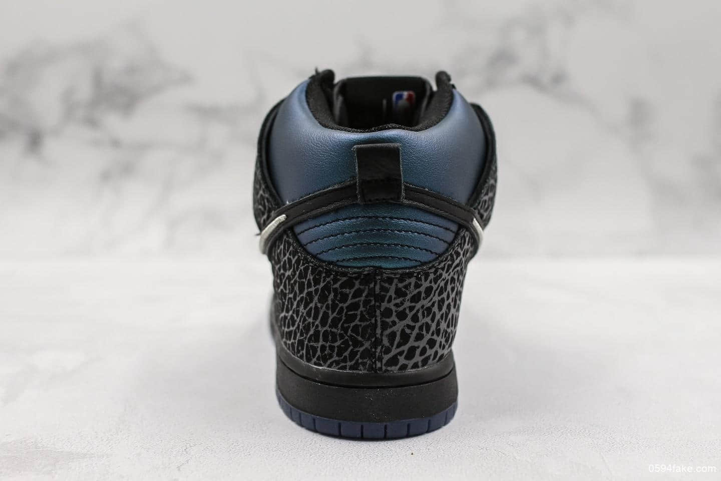 耐克Nike SB Dunk High Black Sheep纯原版本全明星黑黄蜂变色龙材质原盒配套包装原档案开发 货号:BQ6827-001