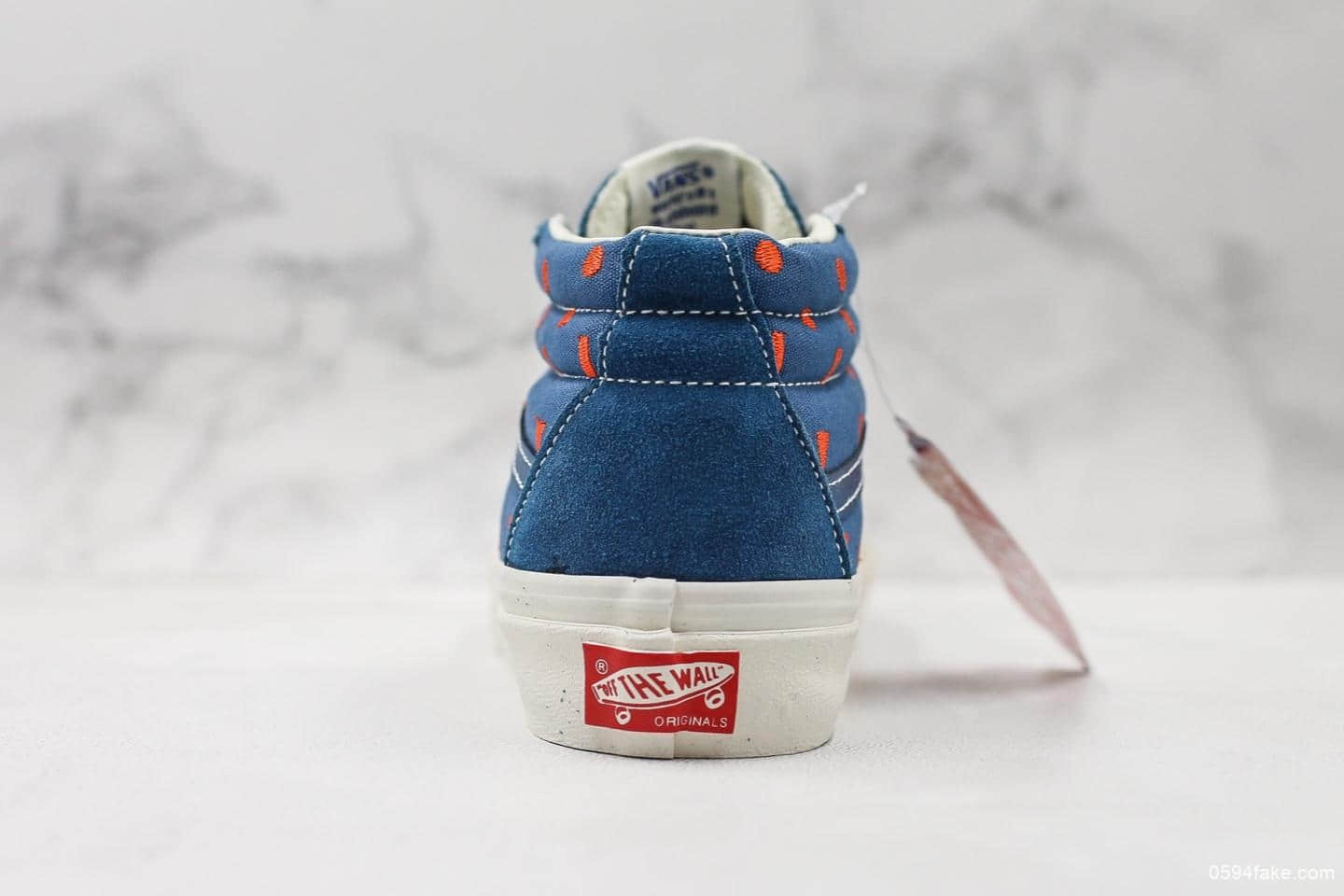 万斯VANS SK8-MID VAULT OG几何蓝白真标硫化版本原厂硫化工艺中帮蓝白刺绣男女款帆布板鞋 货号:VN0A4BVCVZ8