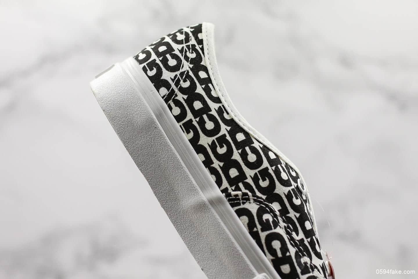 万斯Comme des Garcons x Vans Authentic 敏感内容G Logo川久保玲万斯联名限定低帮滑板鞋真标硫化版本原盒原标原装工艺