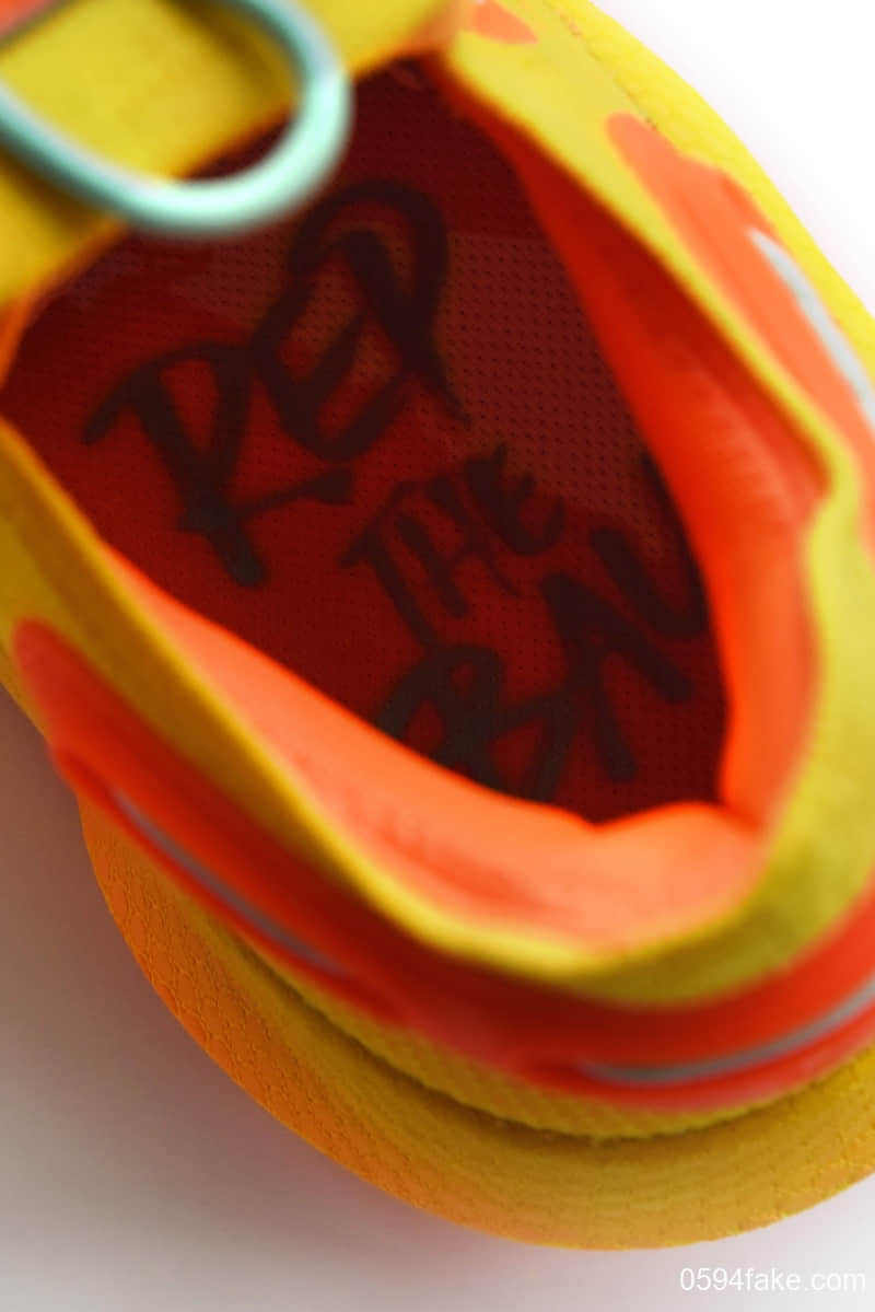 UA Curry 6 “Rep The Bay”来    </div>
    </div>


<div class=