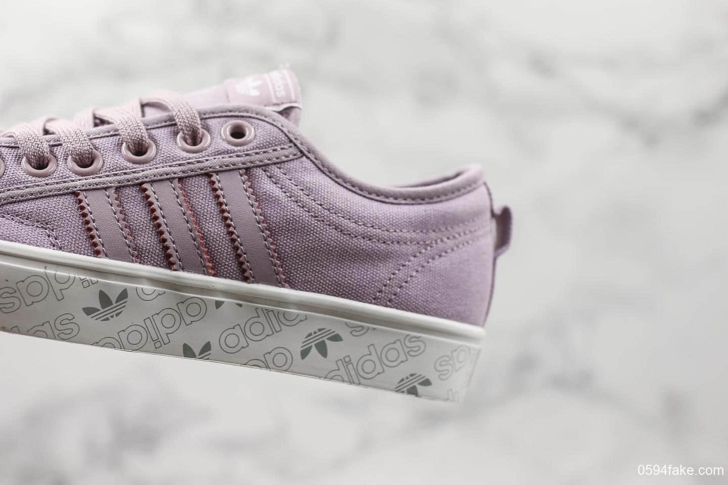 阿迪达斯Adidas Nizza公司级版本三叶草帆布鞋易烊千玺同款原材料中底鞋垫区别市面通货版本 货号:EE5614