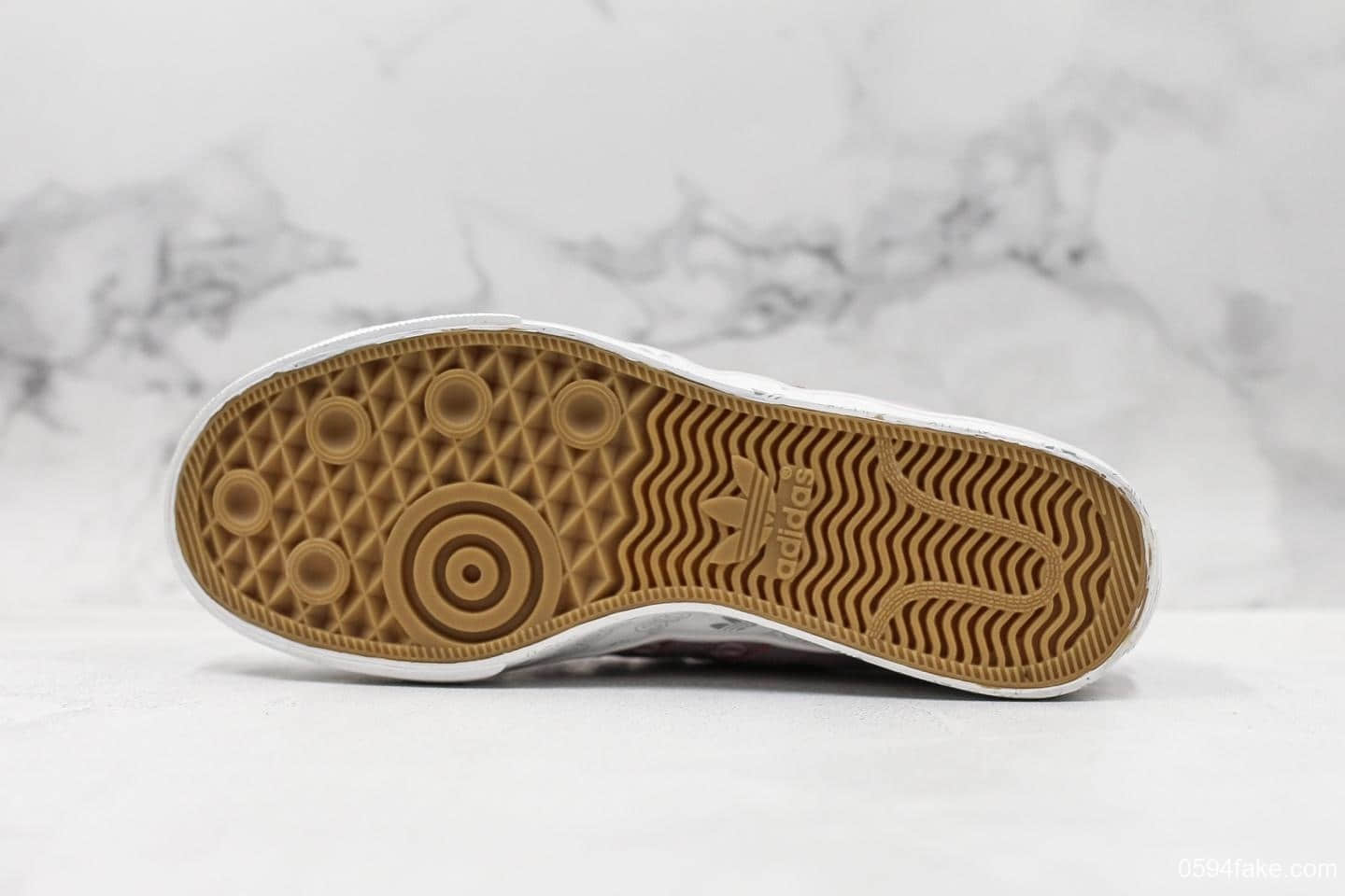 阿迪达斯Adidas Nizza公司级版本三叶草帆布鞋易烊千玺同款原材料中底鞋垫区别市面通货版本 货号:EE5614
