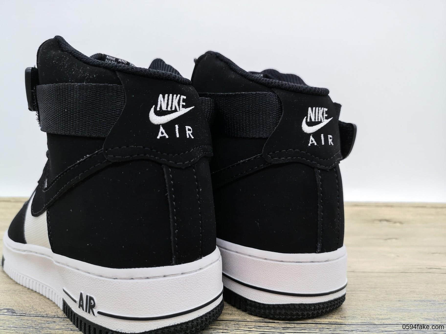 耐克Nike Air Force 1 High ’07 LV8公司级全新高帮鞋款内置气垫区别市面通货版本 货号:CI2306-302