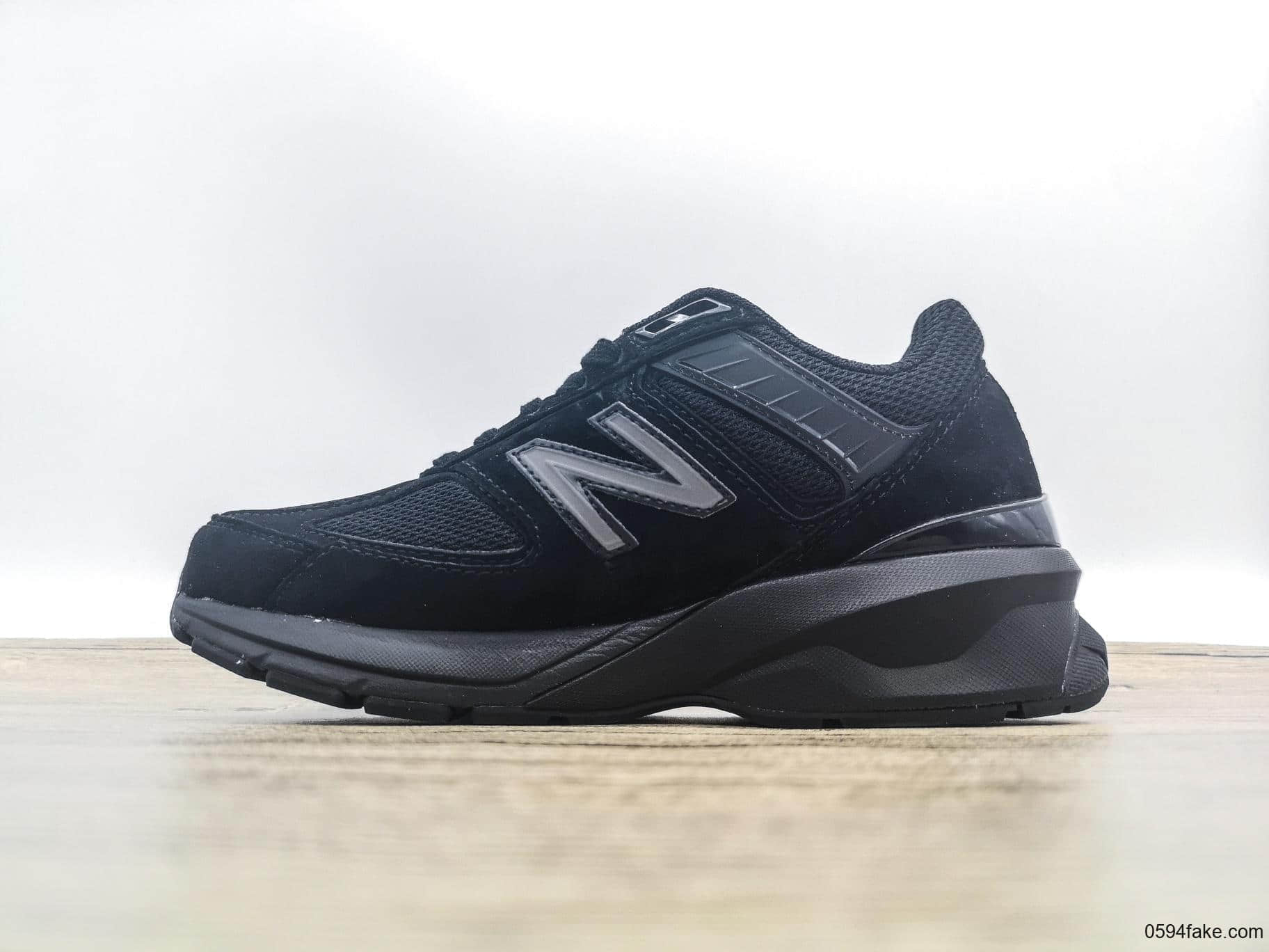 新百伦New Balance 990V5纯原版本正确TPU鞋跟设计搭载ENCAP橡胶大底休闲总统慢跑鞋 (ID:14146) - 图片1