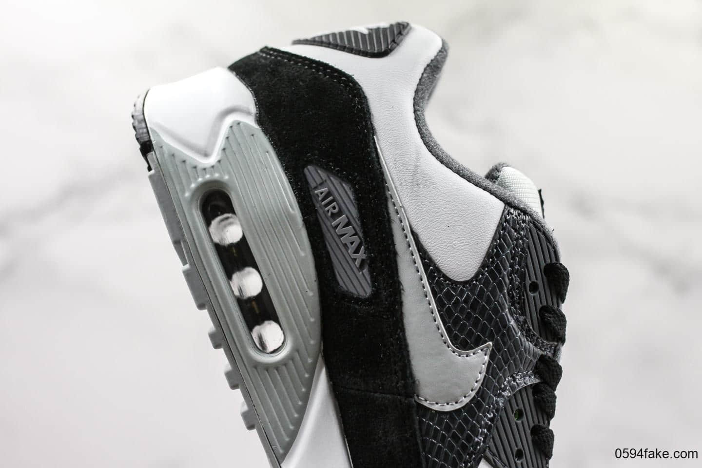 耐克Nike AIR MAX 90公司级版本MAX 90系列经典增高复古小气垫运动跑鞋 货号:敏感内容0916-100