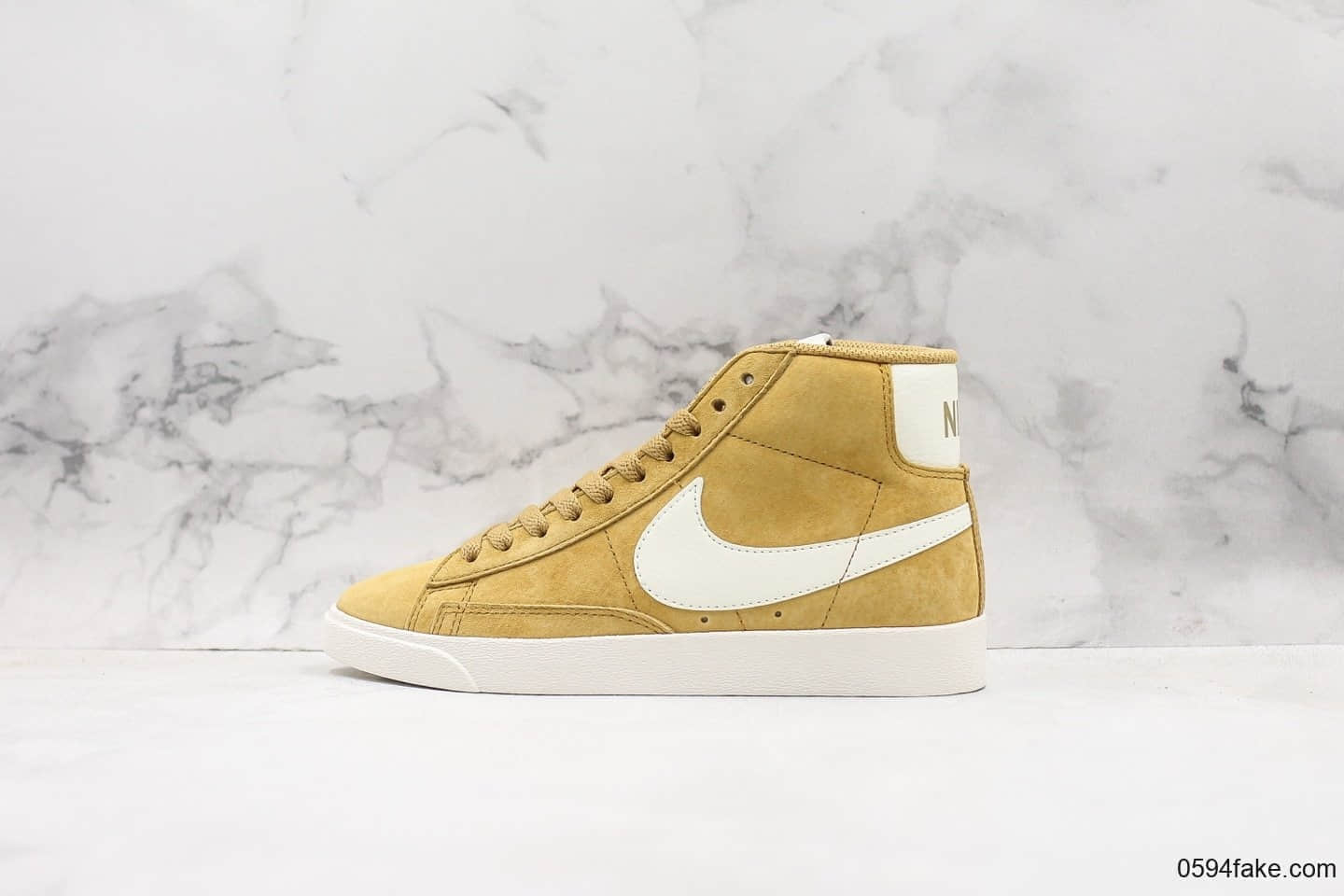 耐克Nike Blazer Mid Vintage Suede开拓者中帮休闲板鞋姜敏感内容公司级带半码 原版皮料精致质感 货号:917862-700