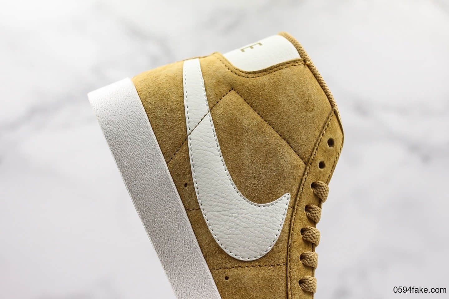 耐克Nike Blazer Mid Vintage Suede开拓者中帮休闲板鞋姜敏感内容公司级带半码 原版皮料精致质感 货号:917862-700