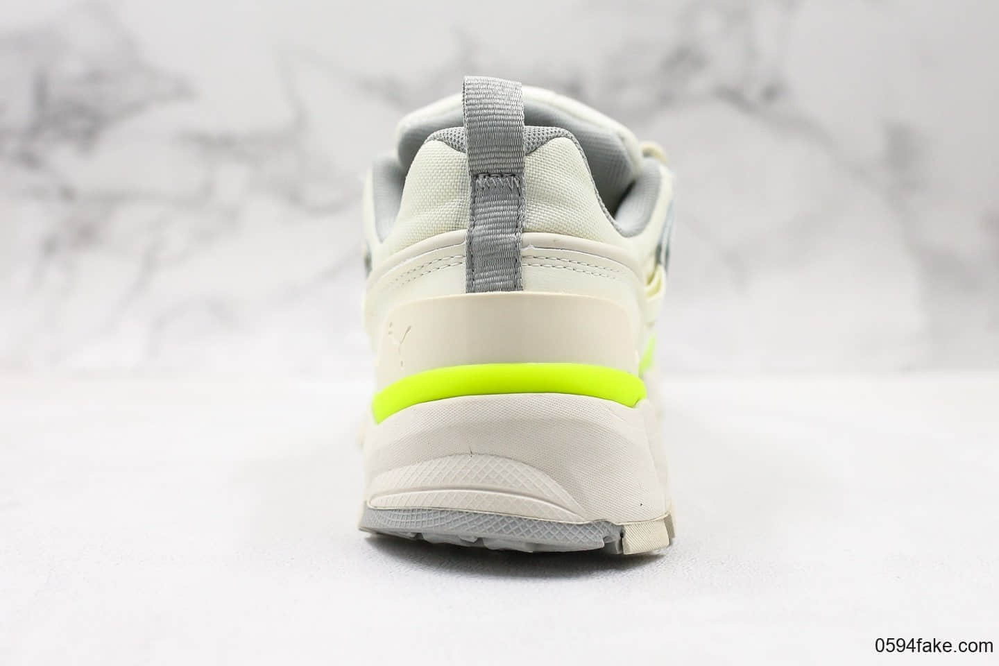彪马PUMA TRAILFOX OVERLAND M敏感内容泫雅同款搭载独特系带系统公司级版本时尚老爹鞋 货号：370772-06