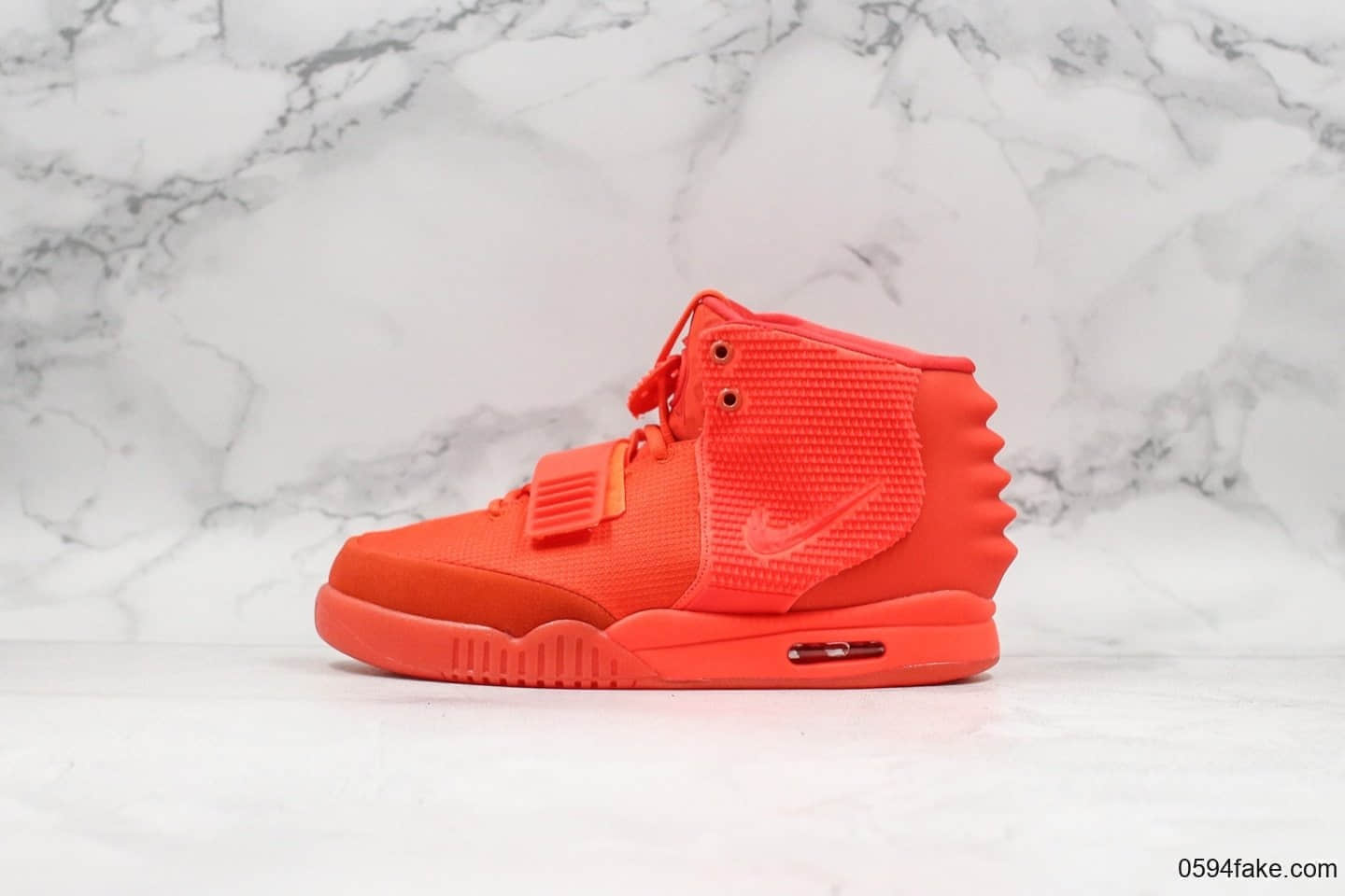 耐克Nike AIR YEZZY 2 NRG椰子机能鞋红色纯原版本侃爷联名款原厂气垫 (ID:17479) - 图片1