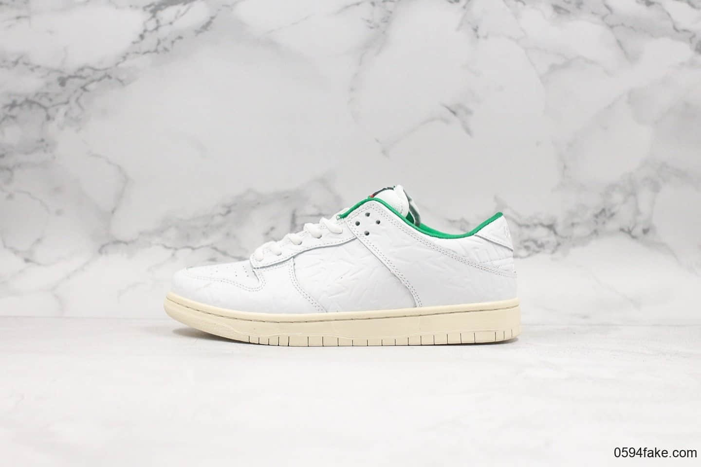 耐克Nike SB Dunk Low OG Quick Strike x Ben-G阿姆斯特丹联名款扣篮系列低帮经典百搭休闲运动板鞋皮革白绿压纹钩 货号:BV1310-330