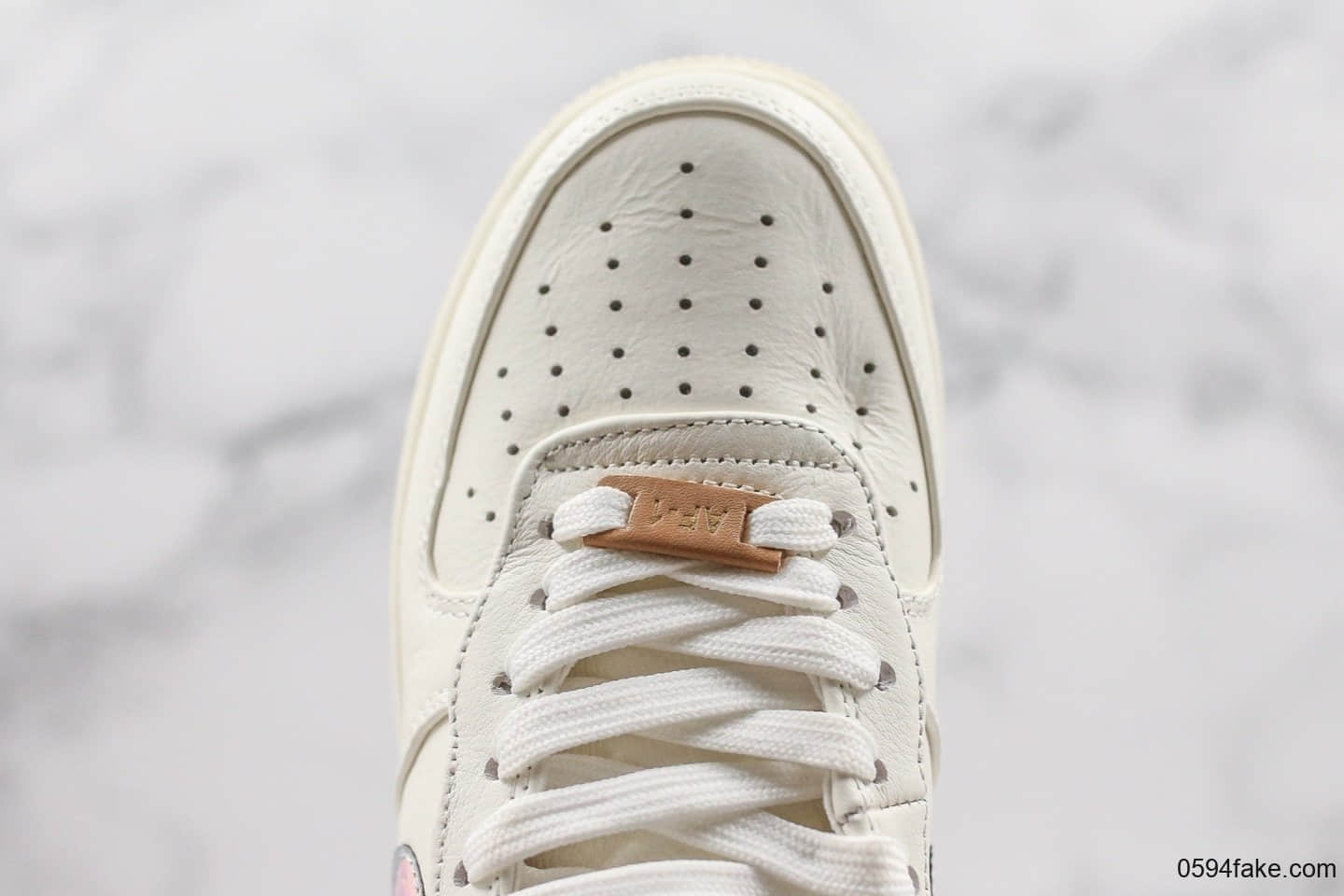 耐克Nike Air Force 1 High Nai Ke THE BUND Jester纯原版本空军一号高帮镭射上海限定顶级头层牛皮 货号:视频内容2039-100