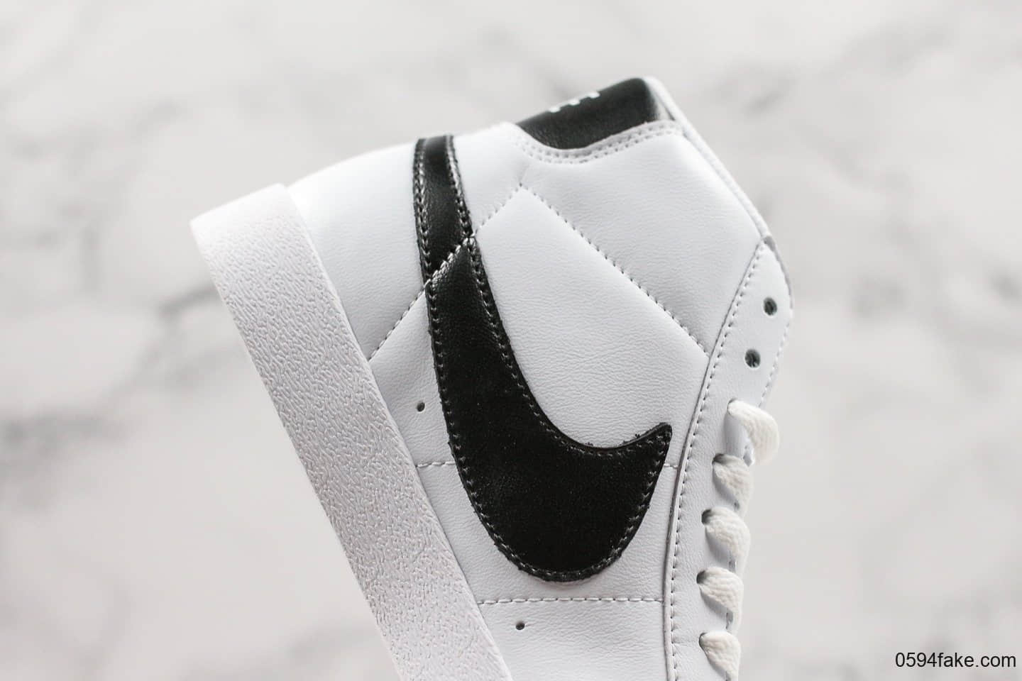 耐克Nike Blazer Mid Vintage Suede公司级版本皮面开拓者内置air zoom气垫高帮板鞋 货号:917862-111