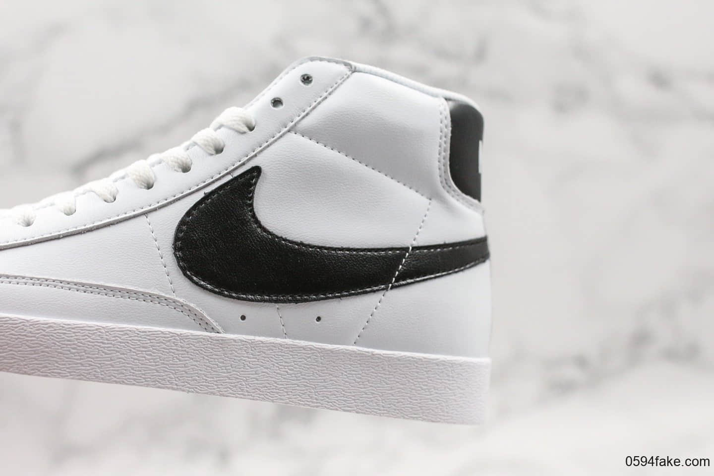 耐克Nike Blazer Mid Vintage Suede公司级版本皮面开拓者内置air zoom气垫高帮板鞋 货号:917862-111