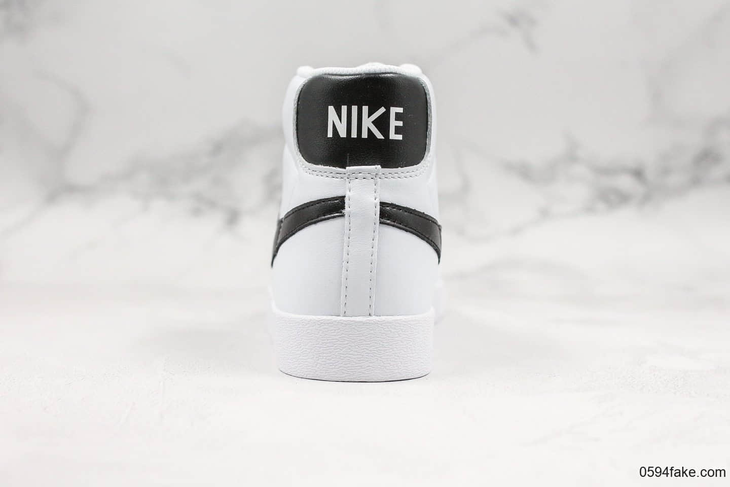耐克Nike Blazer Mid Vintage Suede公司级版本皮面开拓者内置air zoom气垫高帮板鞋 货号:917862-111