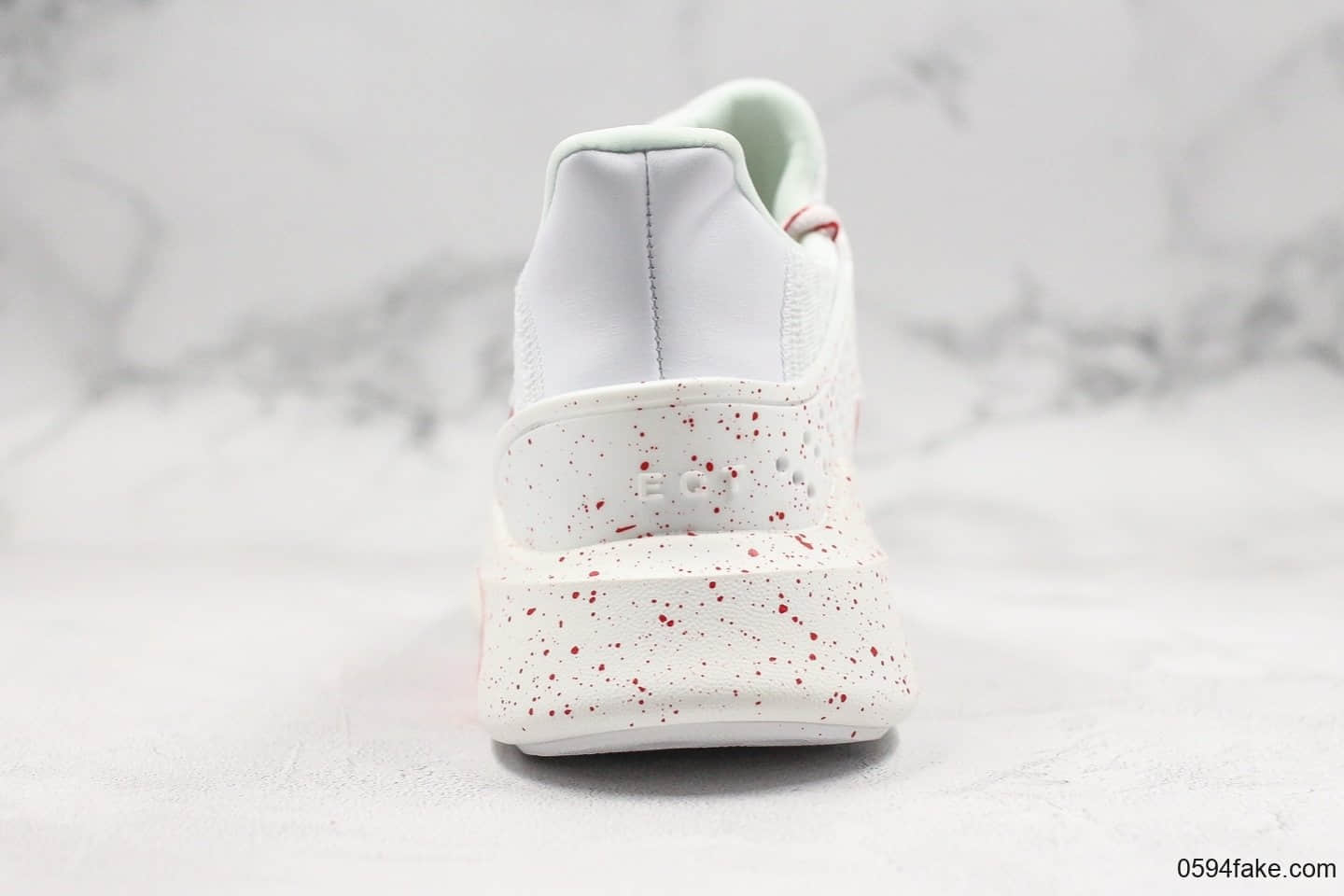 阿迪达斯adidas EQT Bask ADV 蜂窝呼吸透气运动鞋白红公司级带半码官方原鞋楦膜丽新中底原厂PU大底 货号:BD7885