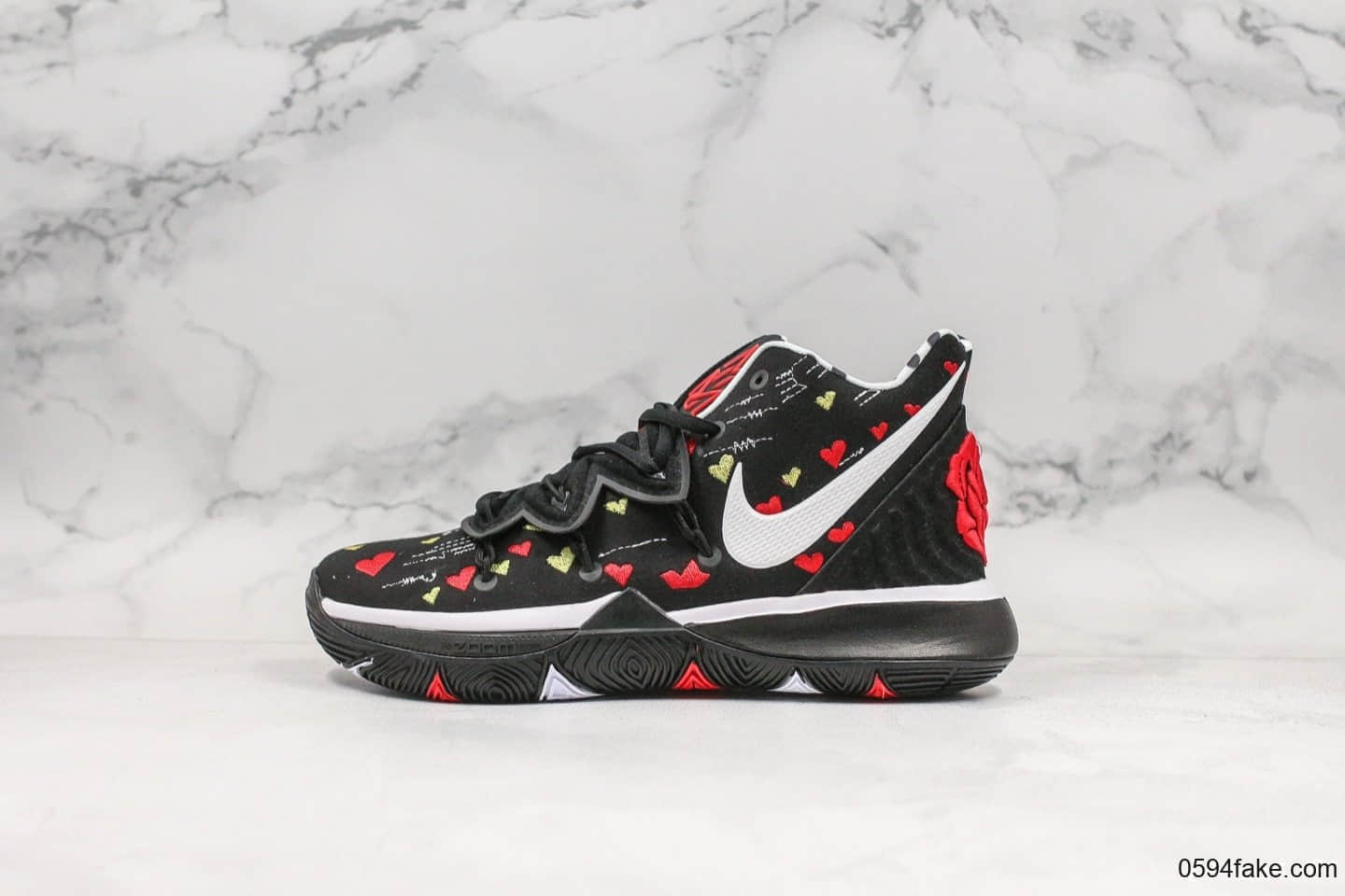 耐克Nike Kyrie 5 x Sneaker Room纯原版本欧文5代爱心玫瑰联名配色母亲节主题后跟玫瑰花刺绣实战篮球鞋 (ID:19662) - 图片1