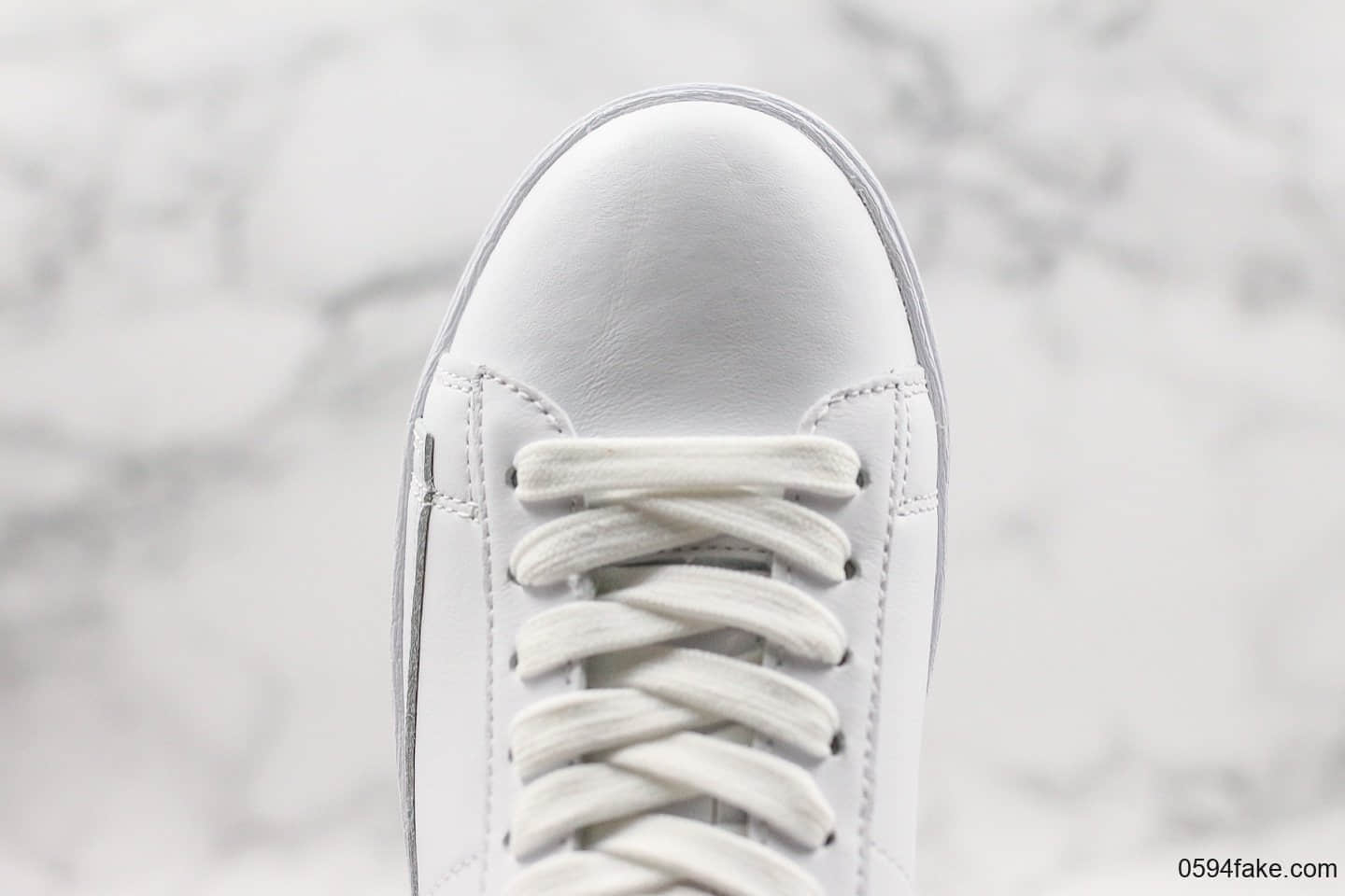 耐克NIKE BLAZER LOW LE公司级版本开拓者低帮板鞋银钩灰标全新配色全头层纳帕皮质原盒原标双层中底布 货号：视频内容9370-106