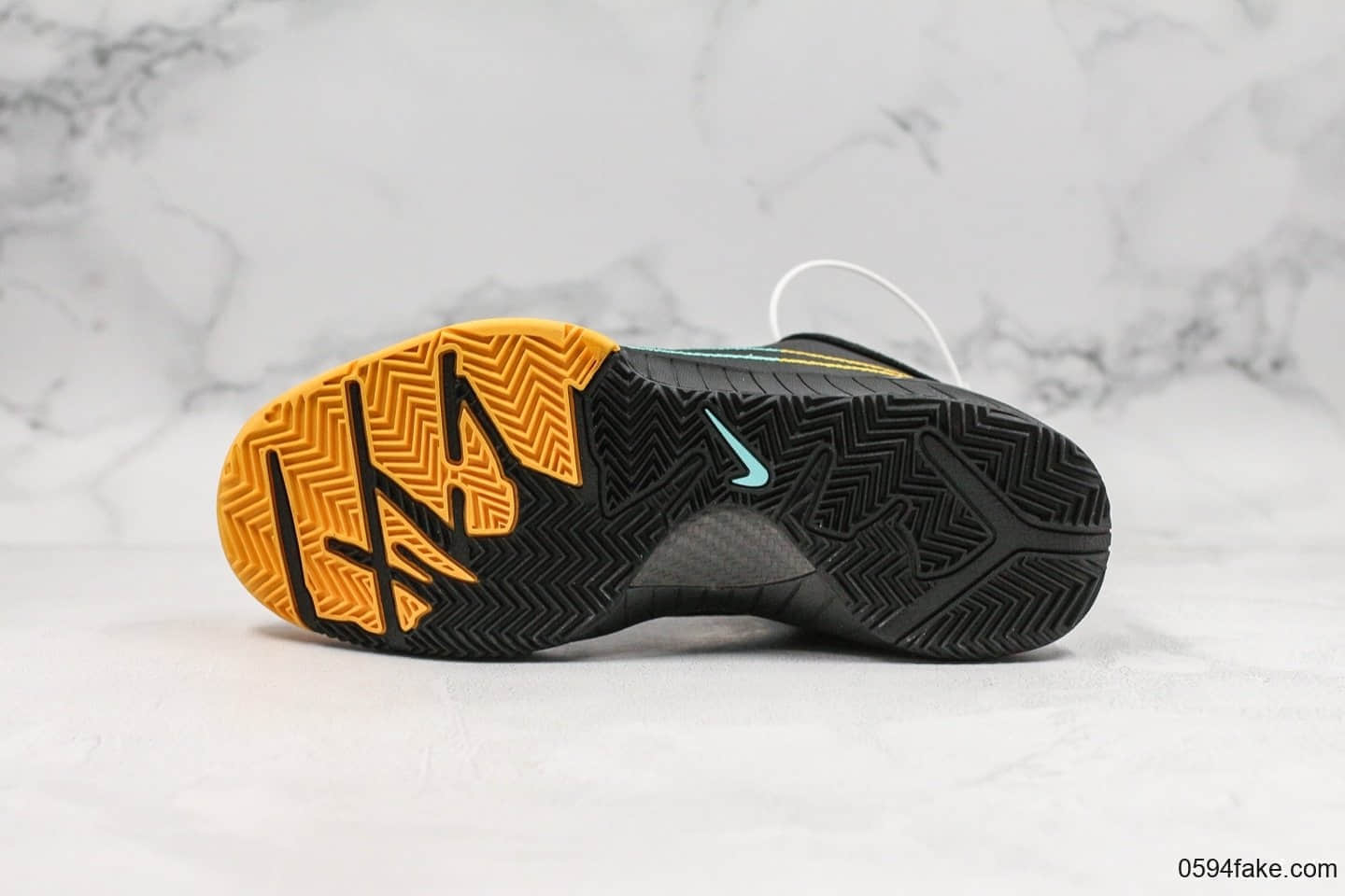 耐克Nike Zoom Kobe 4纯原真碳版本科比4代美国国家篮球队配色专业实战篮球鞋 货号:视频内容6339-002