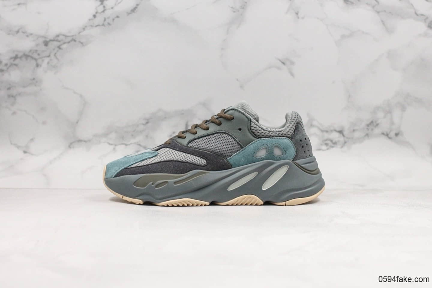 阿迪达斯adidas Yeezy Boost 700 Teal Blue纯原金标版本椰子700全新配色原厂巴斯夫中底网布搭配麂皮鞋面原档案数据开发复古老爹鞋 (ID:21493) - 图片1