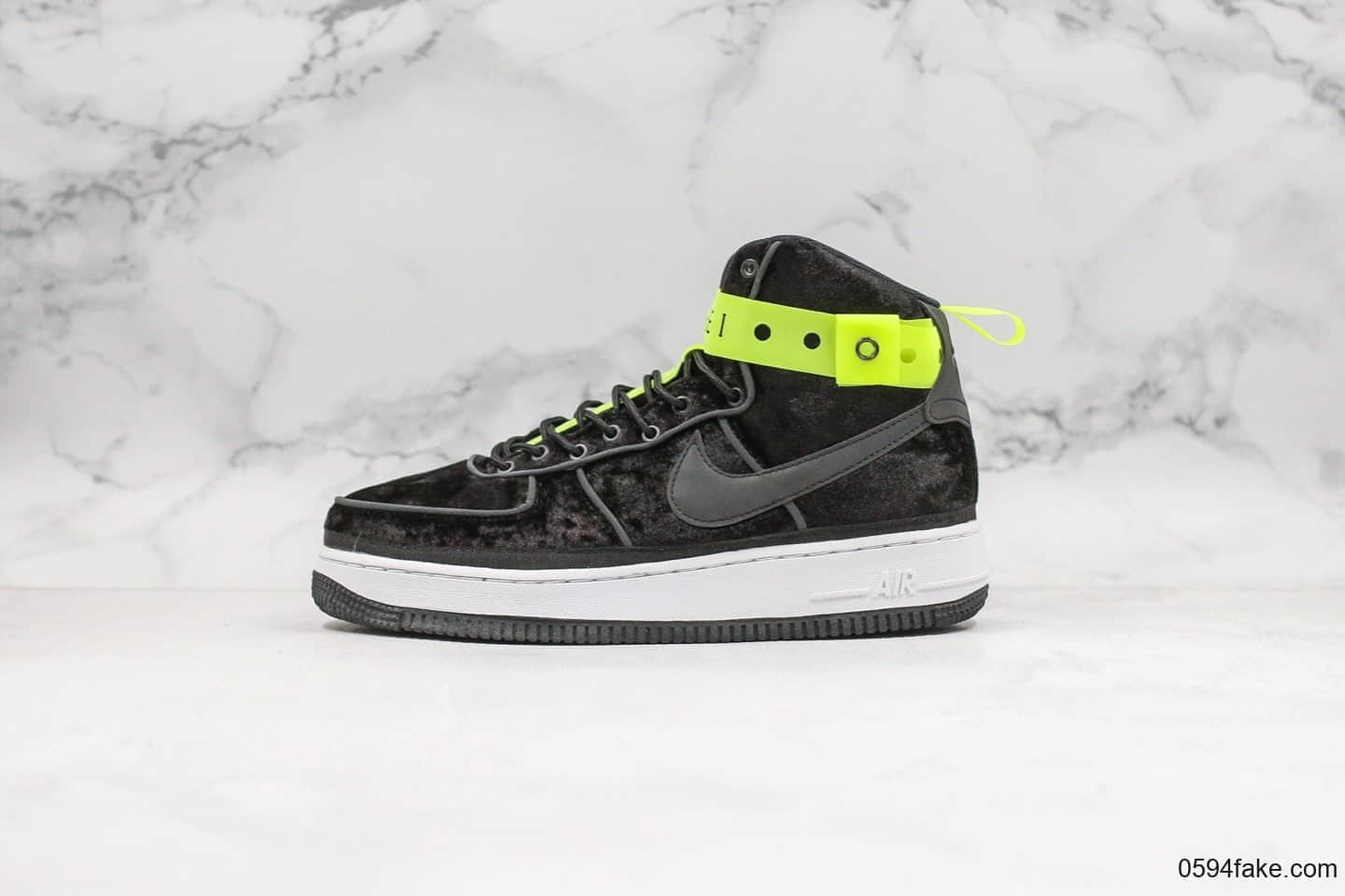 耐克Magic Stick x Nike Air Force 1 High空军一号联名款经典高帮板鞋丝绒黑荧光绿3M真标带半码原楦头纸板 货号:573967-003
