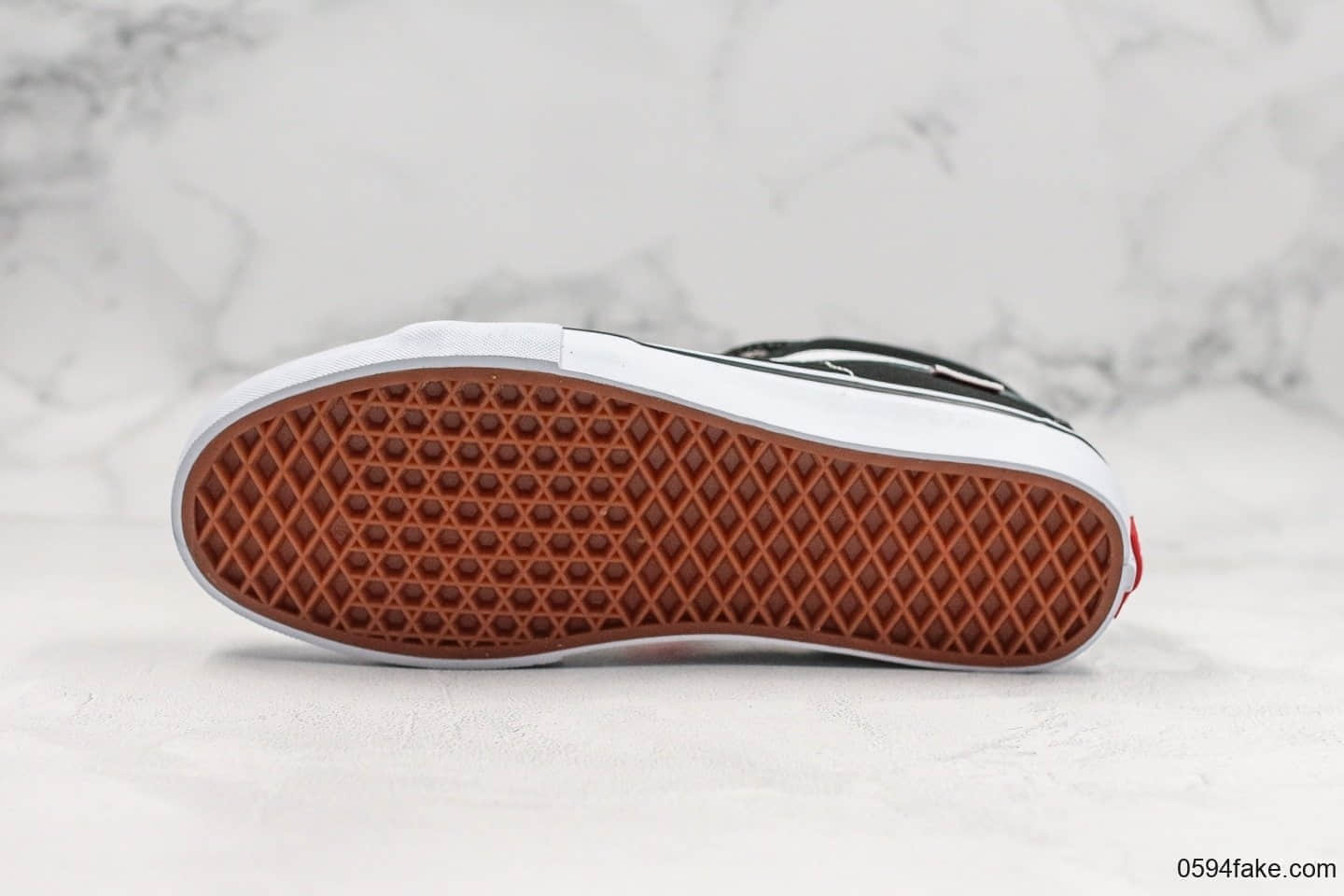 万斯VANS SK8-Mid PRO公司级版本经典高帮中性滑板鞋原档案数据开发原盒原标原厂硫化工艺 货号:VN0A347UY28