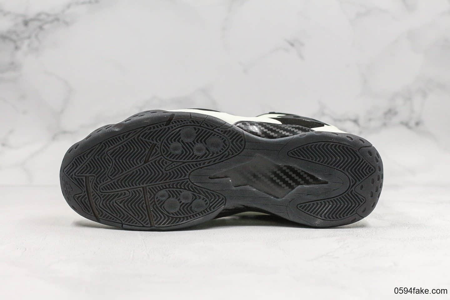 耐克Nike Zoom Rookie Black纯原版本便士哈达威新秀荧光配色实战篮球鞋内置纤维碳板加持搭配原厂Zoom气垫 货号:BQ3379-100