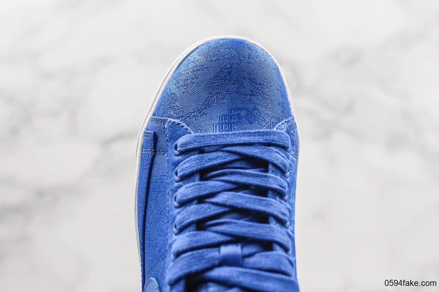 耐克Nike Blazer Low Le公司级版本低帮开拓者陈冠希联名款蓝丝绸表皮可刮原盒原标 货号：视频内容9374-281