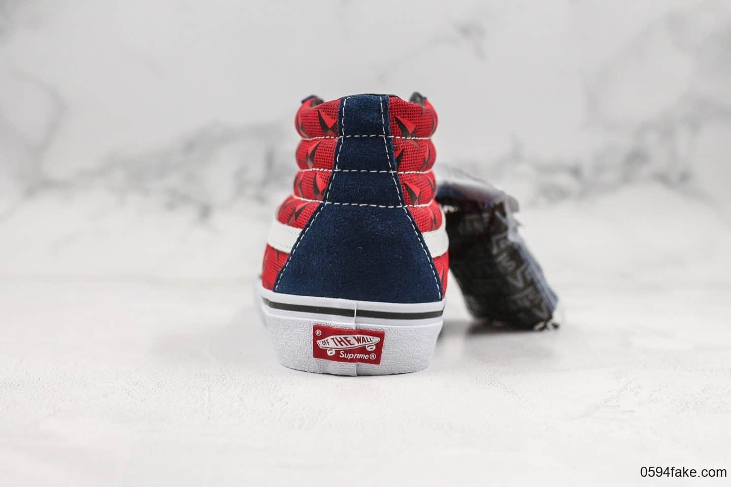 万斯Vans Sk8-Hi Pro x Supreme公司级联名款vans中帮板鞋原厂硫化大底原盒原标大几率过验 货号:VN0A45JDTEB-20