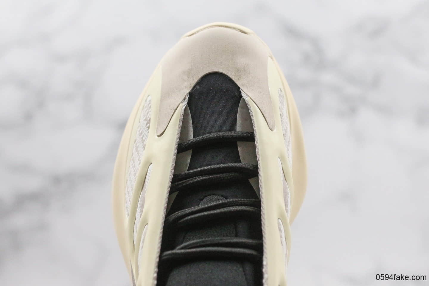 阿迪达斯Adidas Yeezy 700 V3 Azael公司级版本椰子700三代老爹鞋生胶色原档案数据开发原盒原标 货号:FW4980