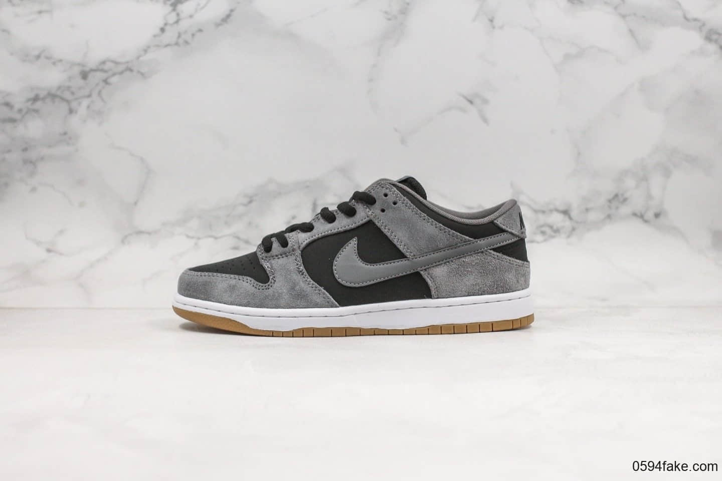 耐克Nike SB Dunk Low Pro Leather Grey Black-Gum纯原版本扣篮系列灰黑限定配色内置气垫全头层鞋面原楦头纸板打造 (ID:25731) - 图片1