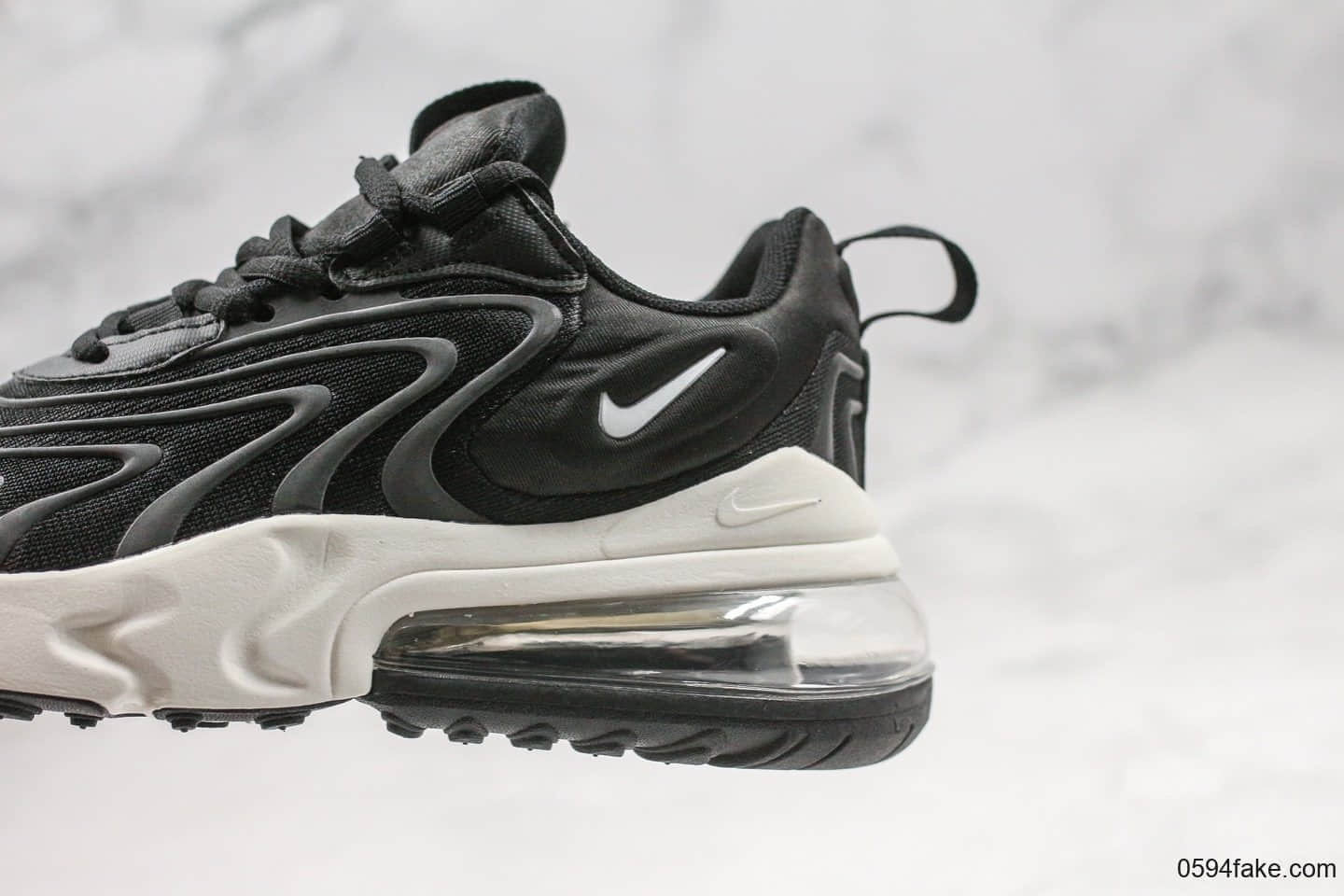 耐克Nike Air Max 270 SE纯原版本混合科技半掌气垫max270气垫鞋黑白配色内置可视半掌气垫原楦头纸板打造 货号：敏感内容6870-406