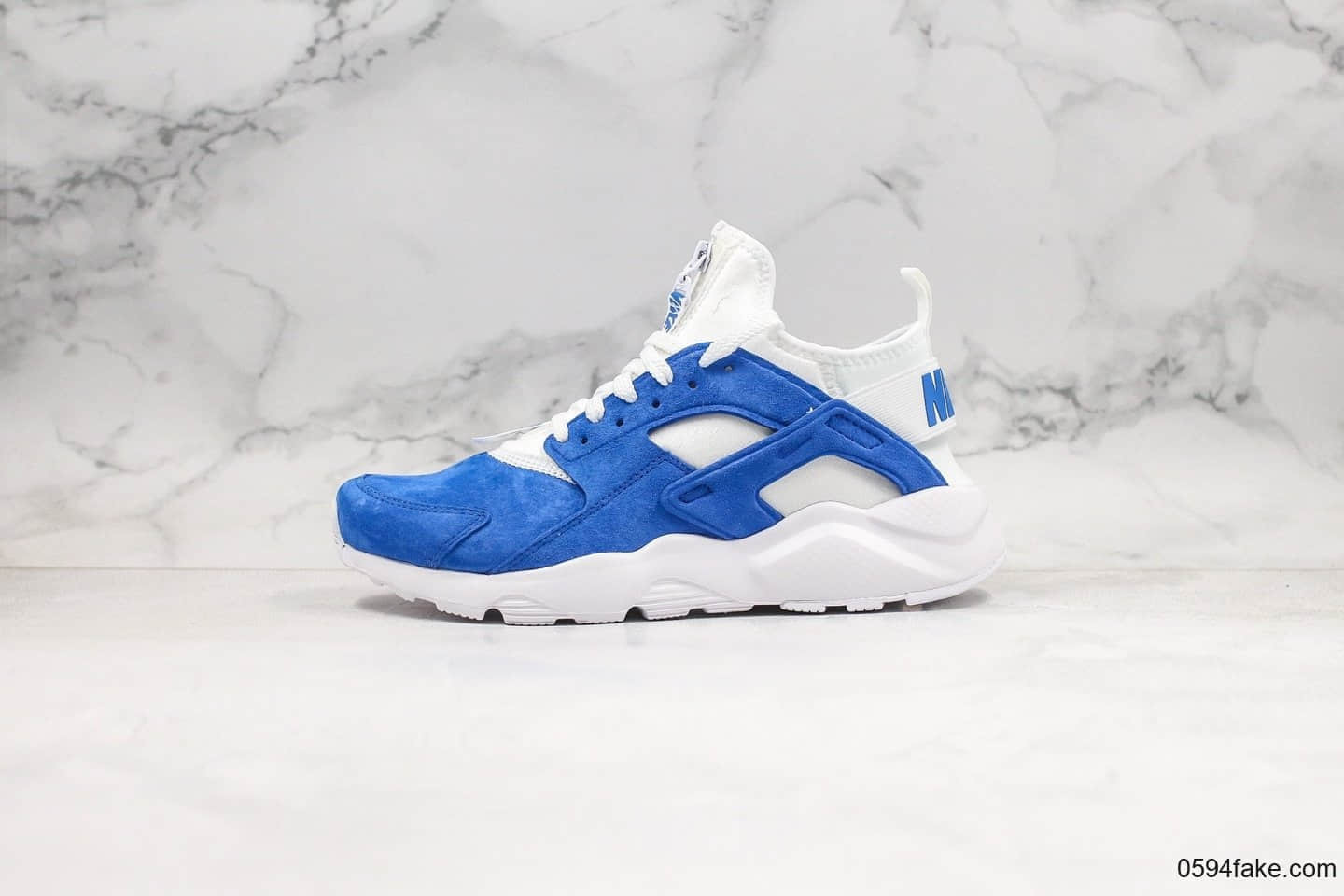 耐克Nike Air Huarache Ultra Suede纯原华莱士慢跑鞋麂皮蓝白色内置气垫全麂皮鞋面材质原盒原标 货号:829669-884