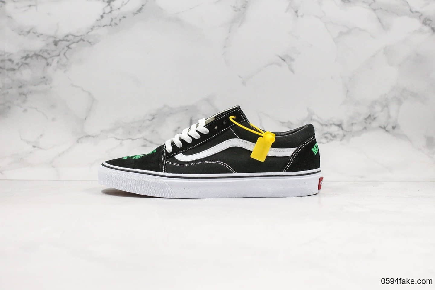 万斯Magical Mosh Misfits x Vans Japan公司级版本联名MxMxM高端支线款夜光图案原厂硫化大底原楦头纸板打造原盒原标 (ID:26882) - 图片1