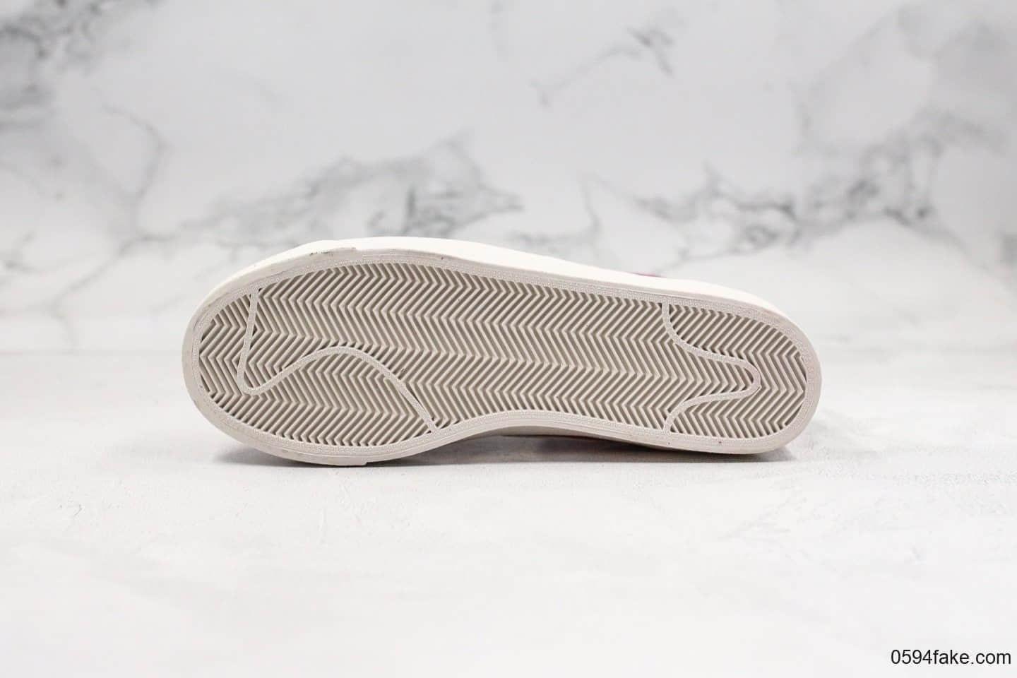 耐克Nike Blazer Mid Vintage Suede公司级版本高帮开拓者酒红白勾配色内置Zoom气垫原盒配件区别市面通货版本 货号:视频内容9376-601