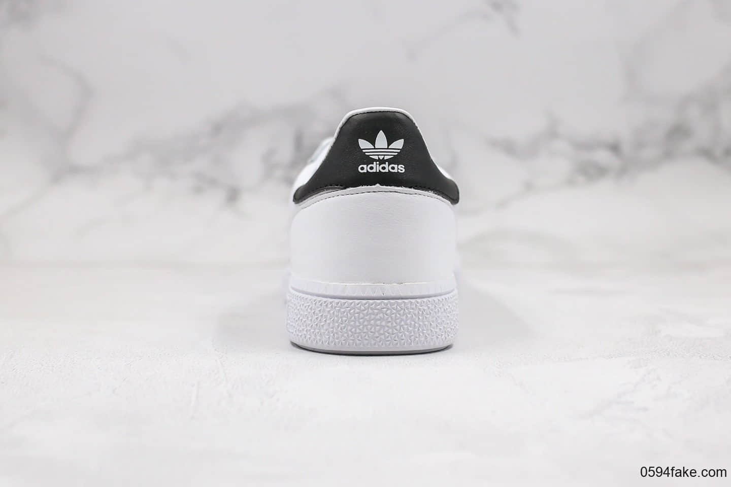 阿迪达斯adidas HANDBALL SPEZIAL纯原版本圣帕特里克节联名款手球板鞋黑白全斜面进口长绒皮原档案数据开发 货号:BD3669