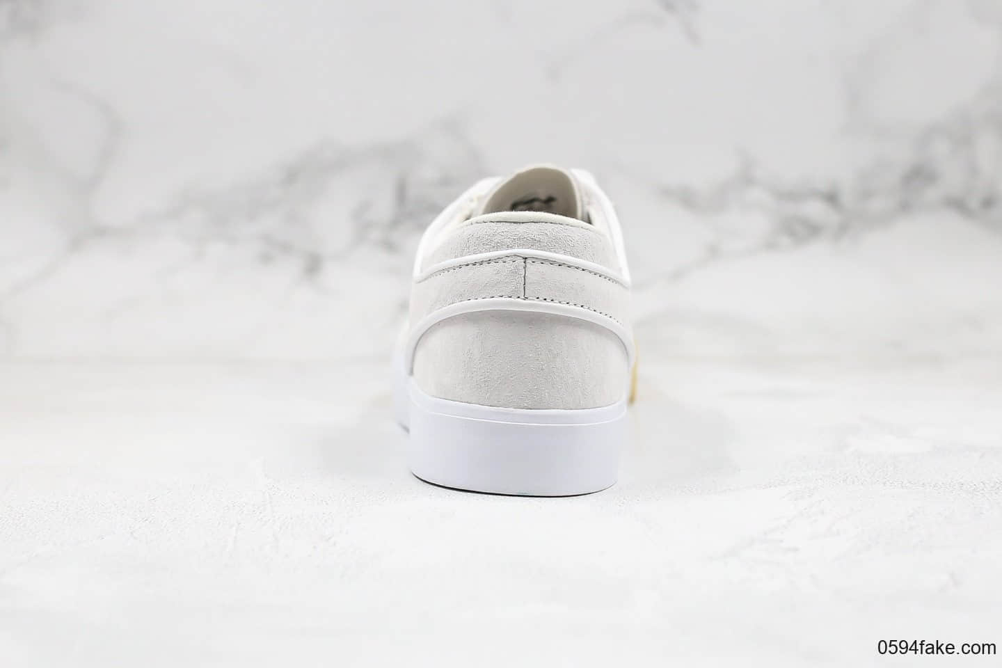 耐克Nike SB Zoom Janoski Rm公司级版本低帮SB板鞋全麂皮面料白敏感内容内置Zoom气垫高清洁度鞋面 货号:敏感内容6612-109