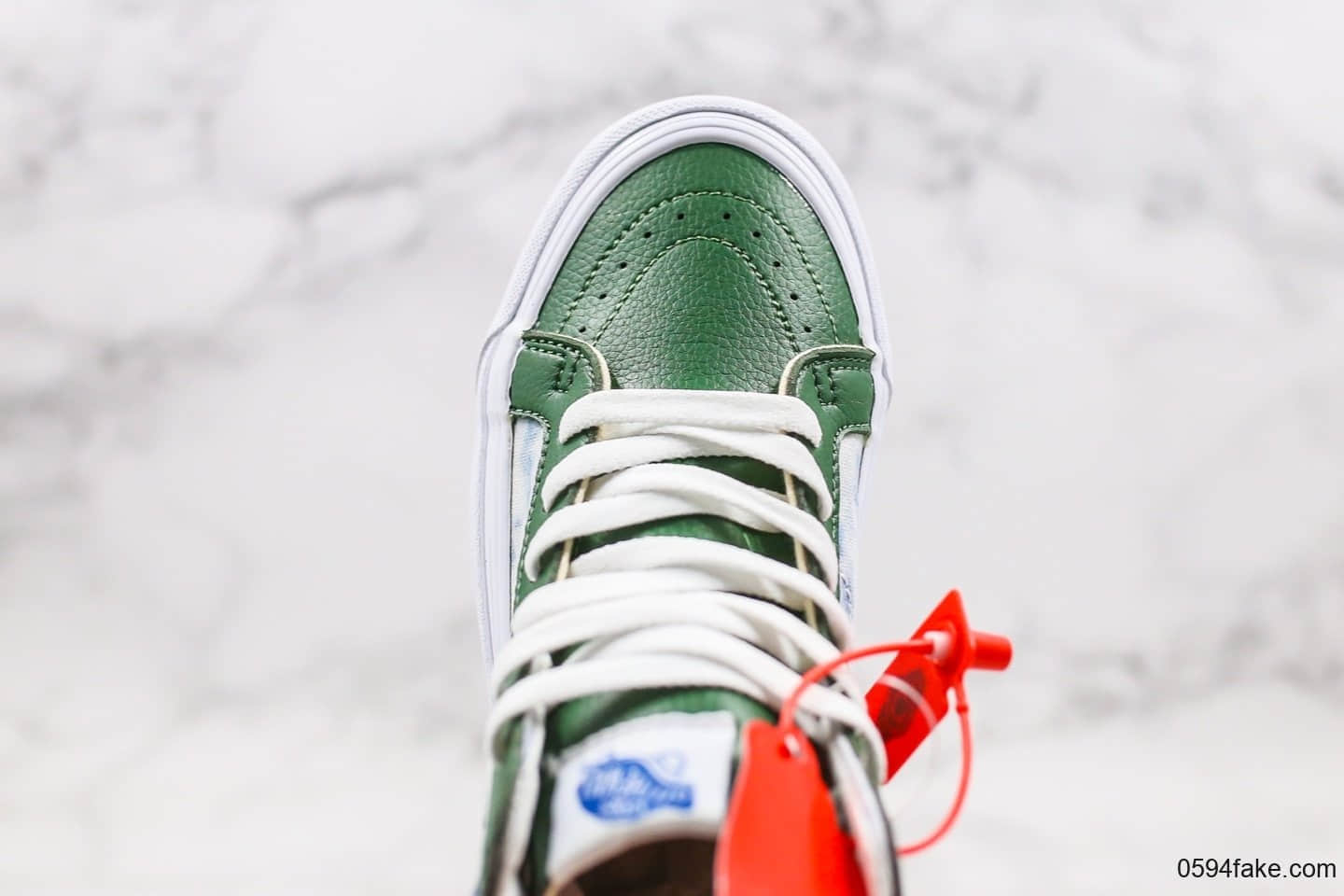 万斯Vault by Vans x Frida Kahlo公司级墨西哥画家联名款高帮彩绘西瓜印花配色原厂硫化大底内置钢印 货号：VN0A4BVB敏感内容L