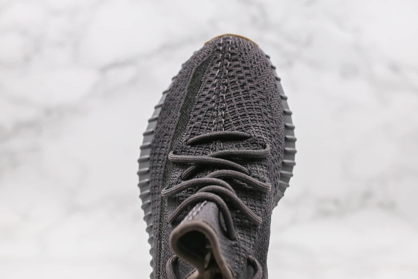阿迪达斯Adidas Yeezy 350 Boost V2 Cinder Reflective公司级版本椰子350V2矿黑黑生胶侧透满天星配色原盒配件真爆米花颗粒大底 货号:FY4176