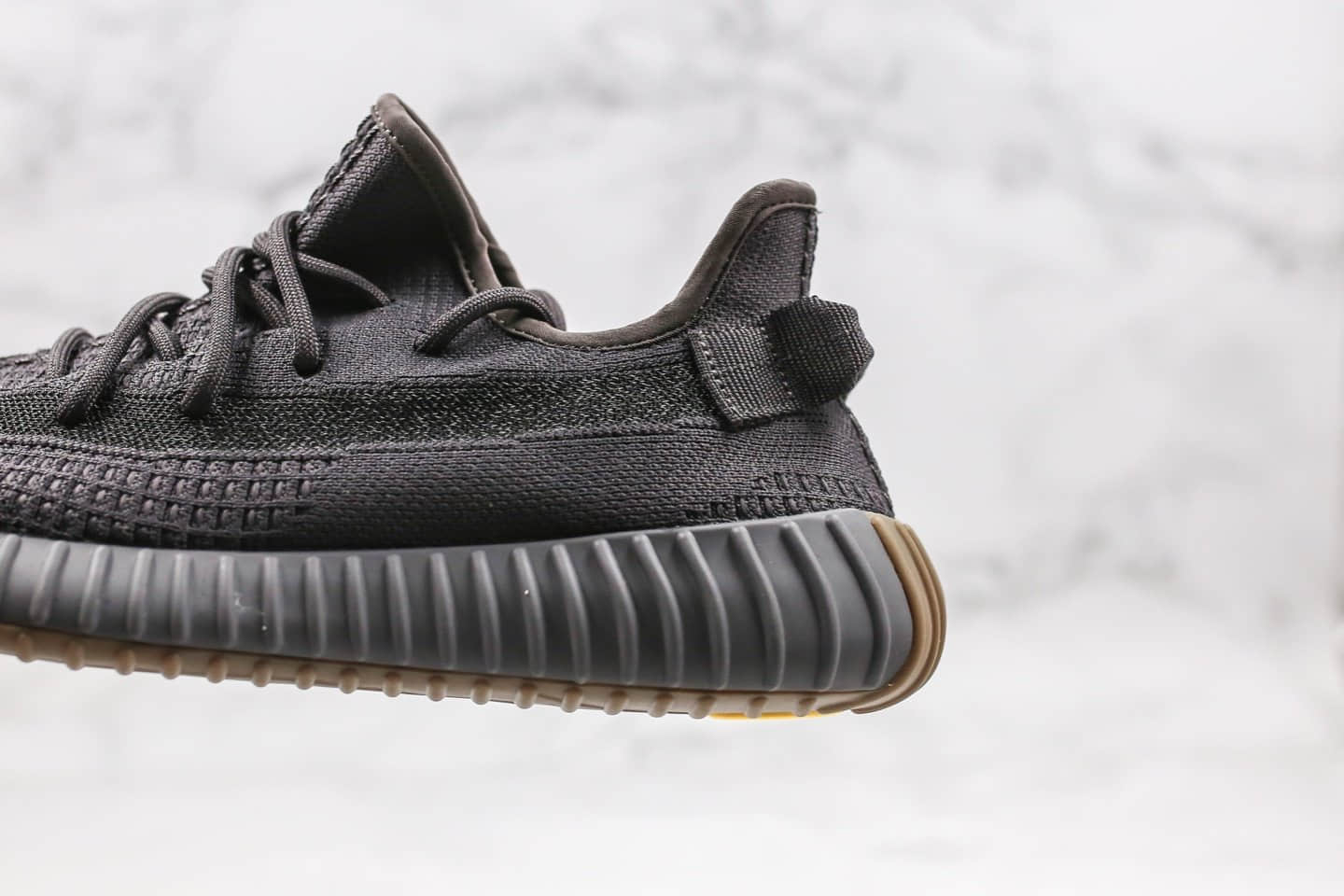 阿迪达斯Adidas Yeezy 350 Boost V2 Cinder Reflective公司级版本椰子350V2矿黑黑生胶侧透满天星配色原盒配件真爆米花颗粒大底 货号:FY4176