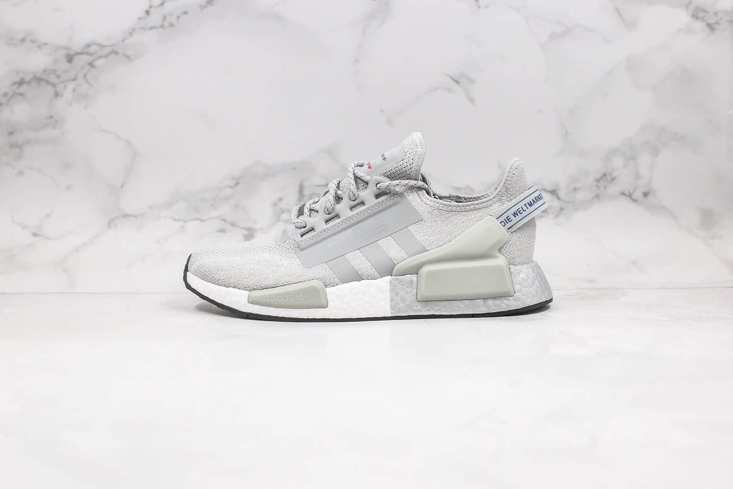 阿迪达斯Adidas NMD R-1 V2纯原版本爆米花NMD白灰色原楦头纸板打造正确鞋面材质 (ID:32106) - 图片1