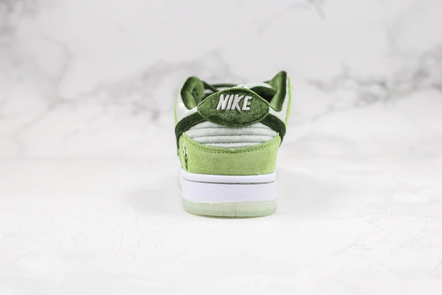 耐克Nike SB Dunk Low Valentine's Day x StrangeLove纯原版本低帮DUNK板鞋丝绒绿色内置Zoom气垫 货号:CT2552-700