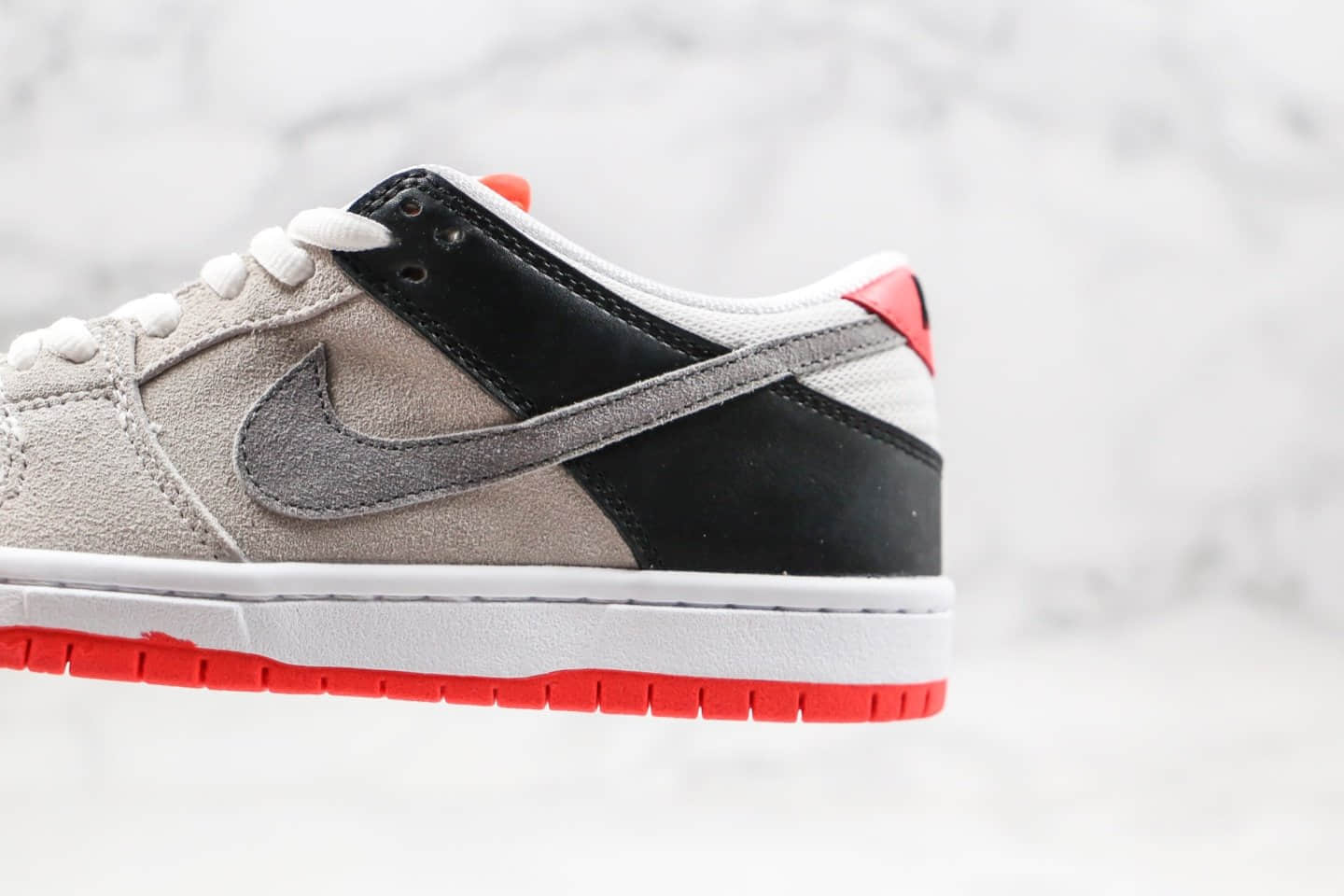 耐克Nike Dunk SB Low Pro ISO纯原版本低帮DUNK板鞋灰黑红色红外线配色内置Zoom气垫原鞋一比一开模打造 货号:敏感内容2563-004