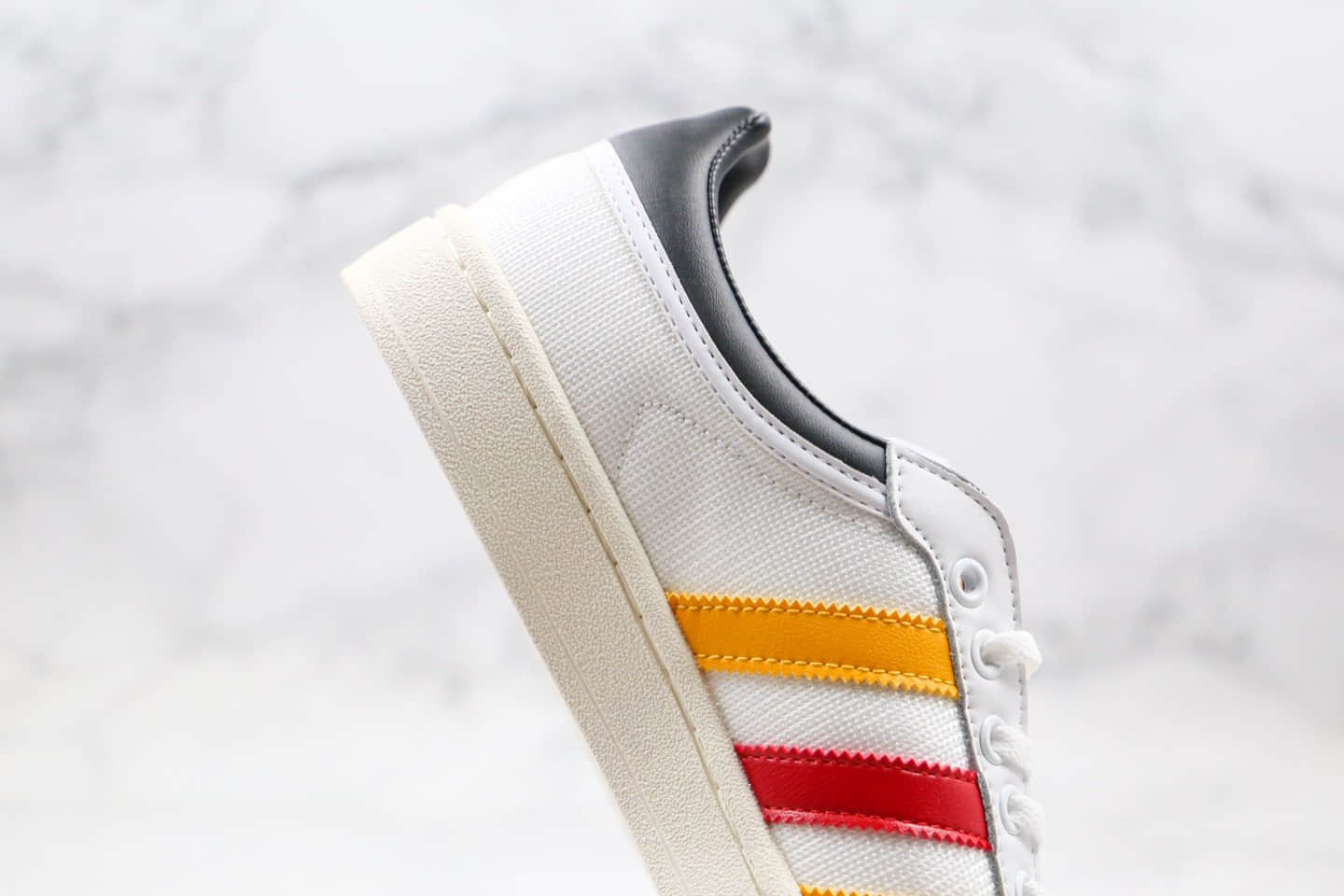 阿迪达斯adidas Originals Americana Low纯原版本三叶草低帮校园板鞋黄黑红色正确进口头层皮料 货号:EF2510