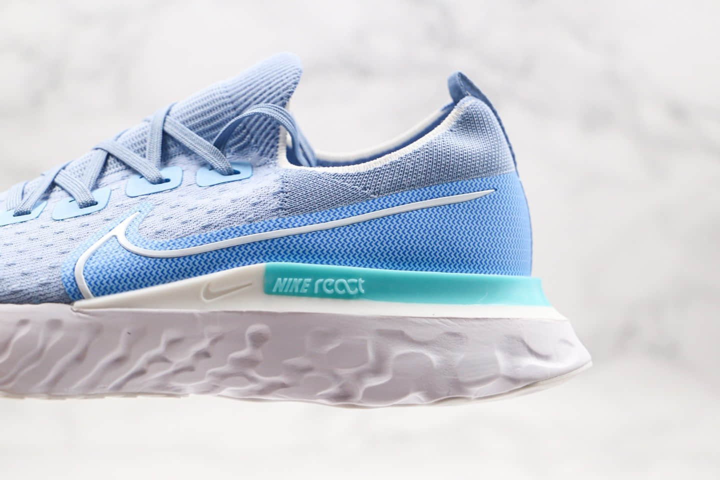 耐克Nike React Infinity Run Flyknit纯原版本瑞亚慢跑鞋蓝白色原厂瑞亚缓震大底区别市面通货版本 货号:敏感内容4371-108