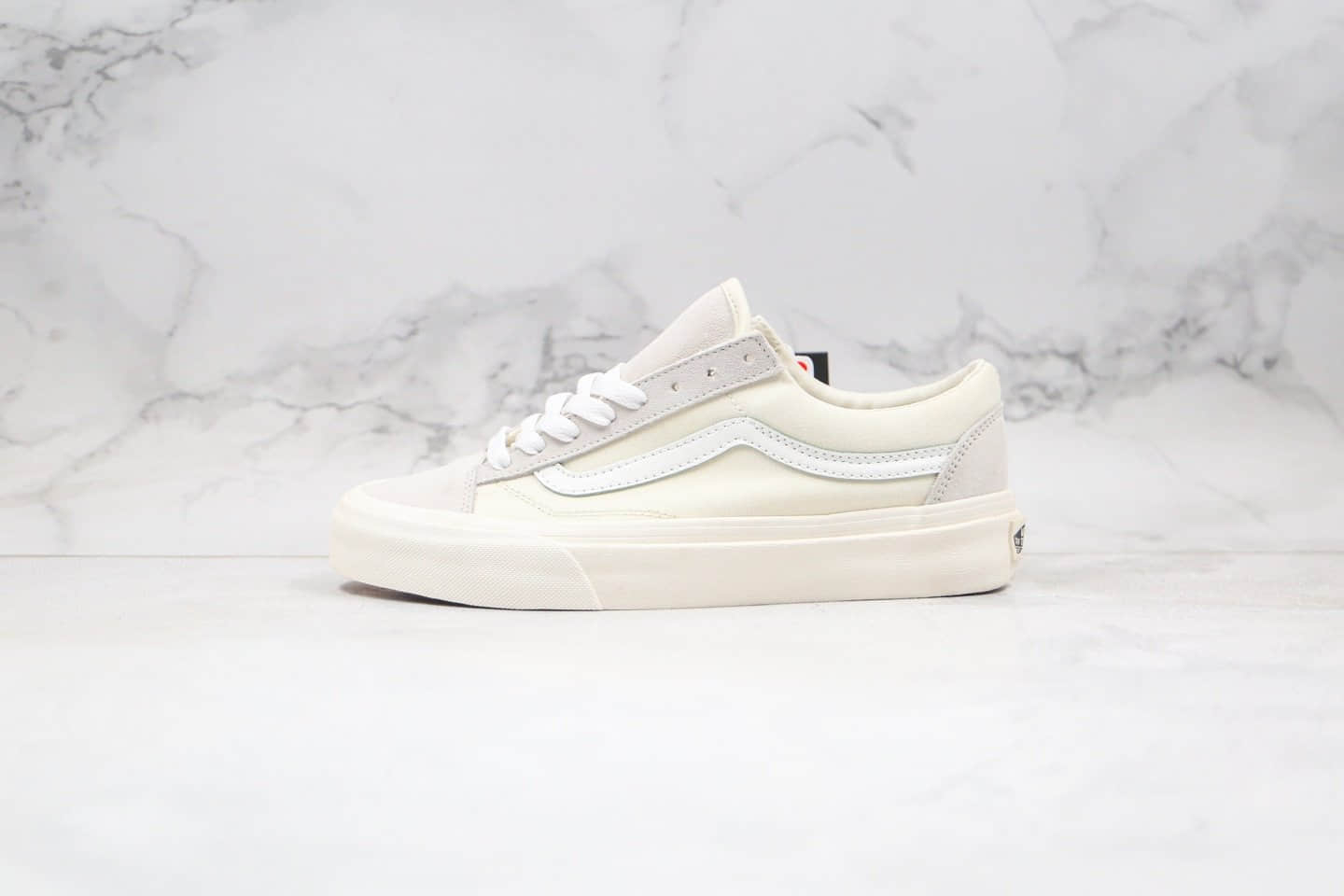 万斯Vans Style 36公司级版本低帮奶白色冰淇淋小头权志龙同款硫化板鞋原盒原标 货号: VN0A3DZ3VTB